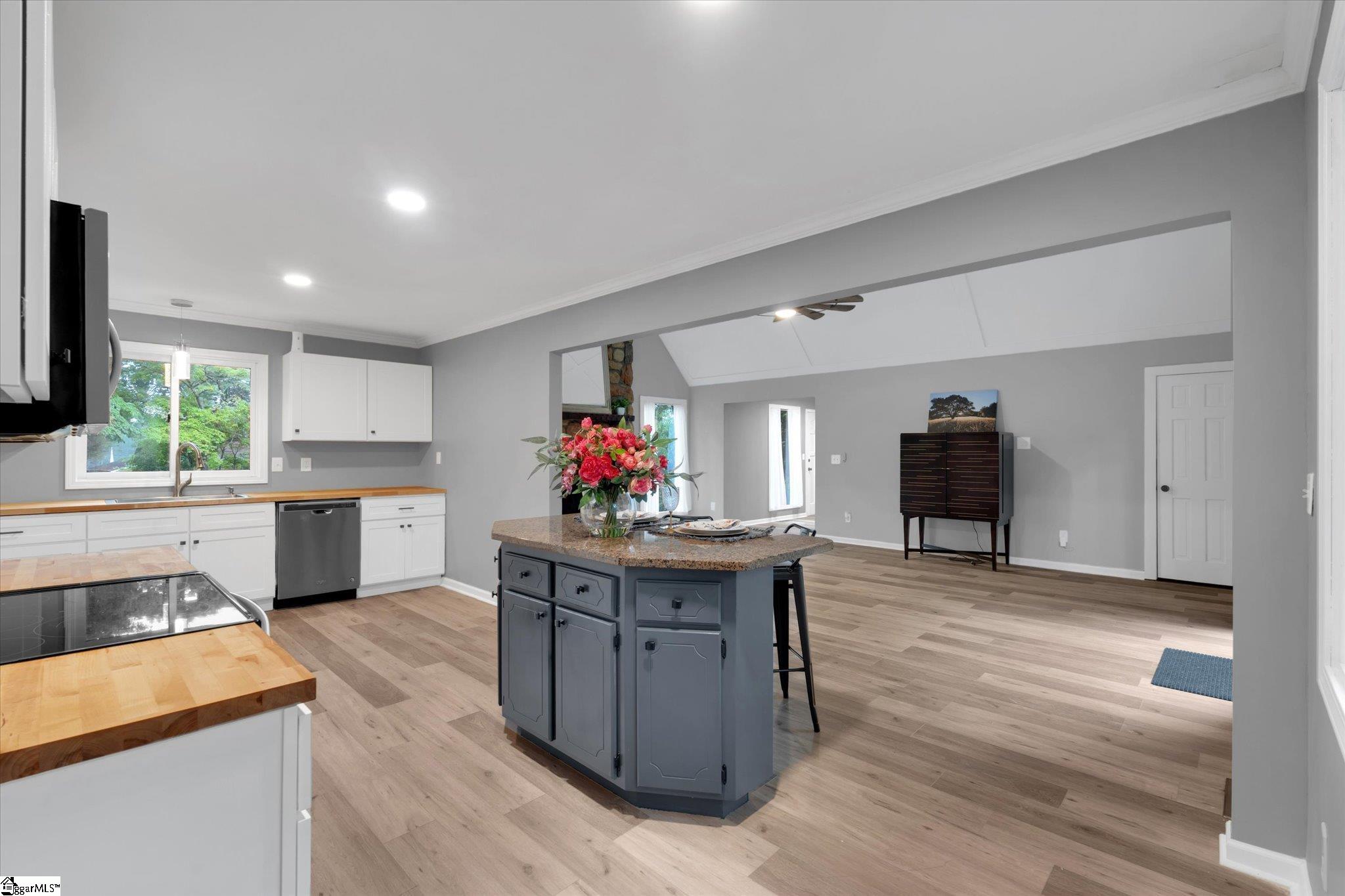 127 White Oak Drive Easley, SC 29642