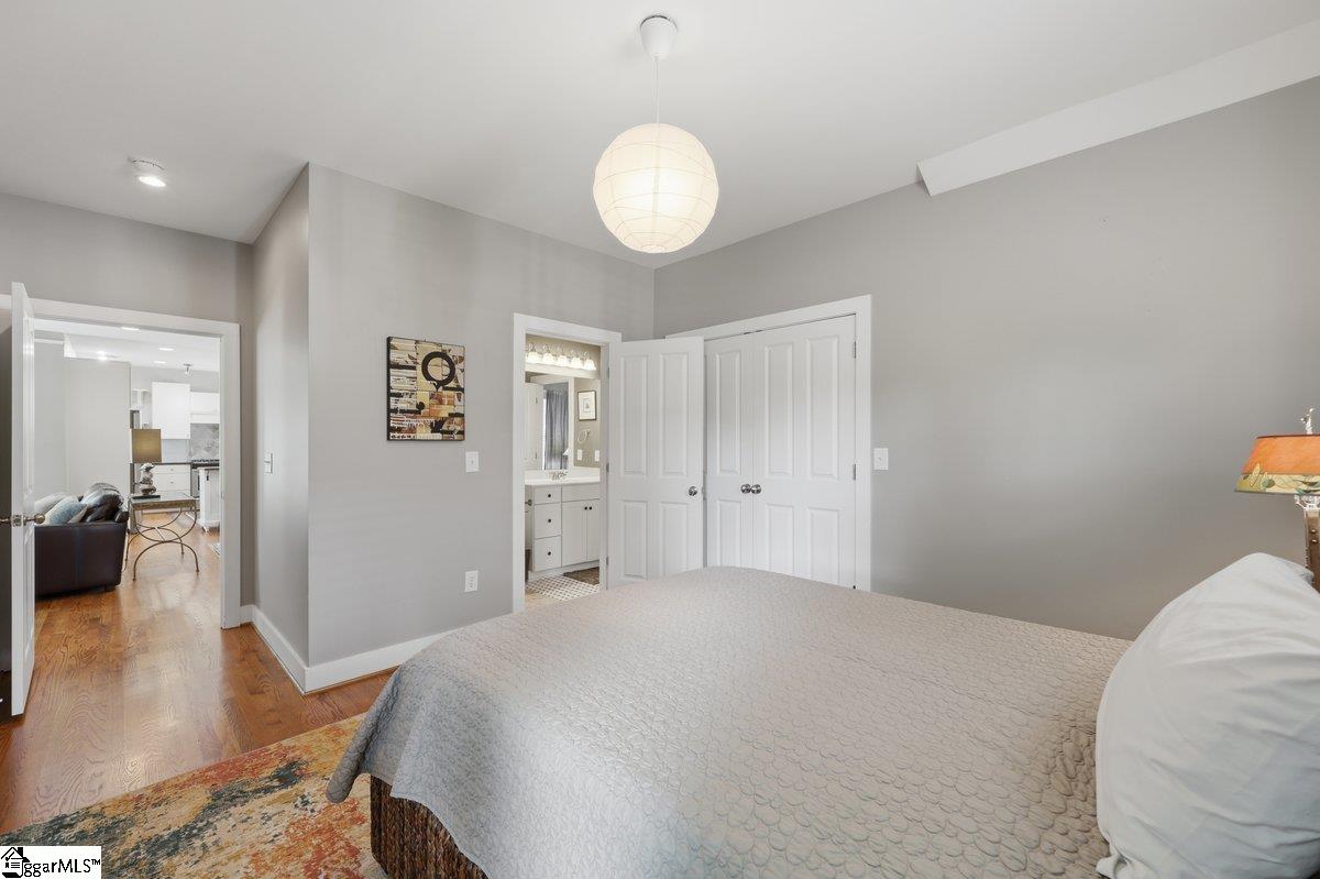 10 N Avondale Drive Greenville, SC 29609