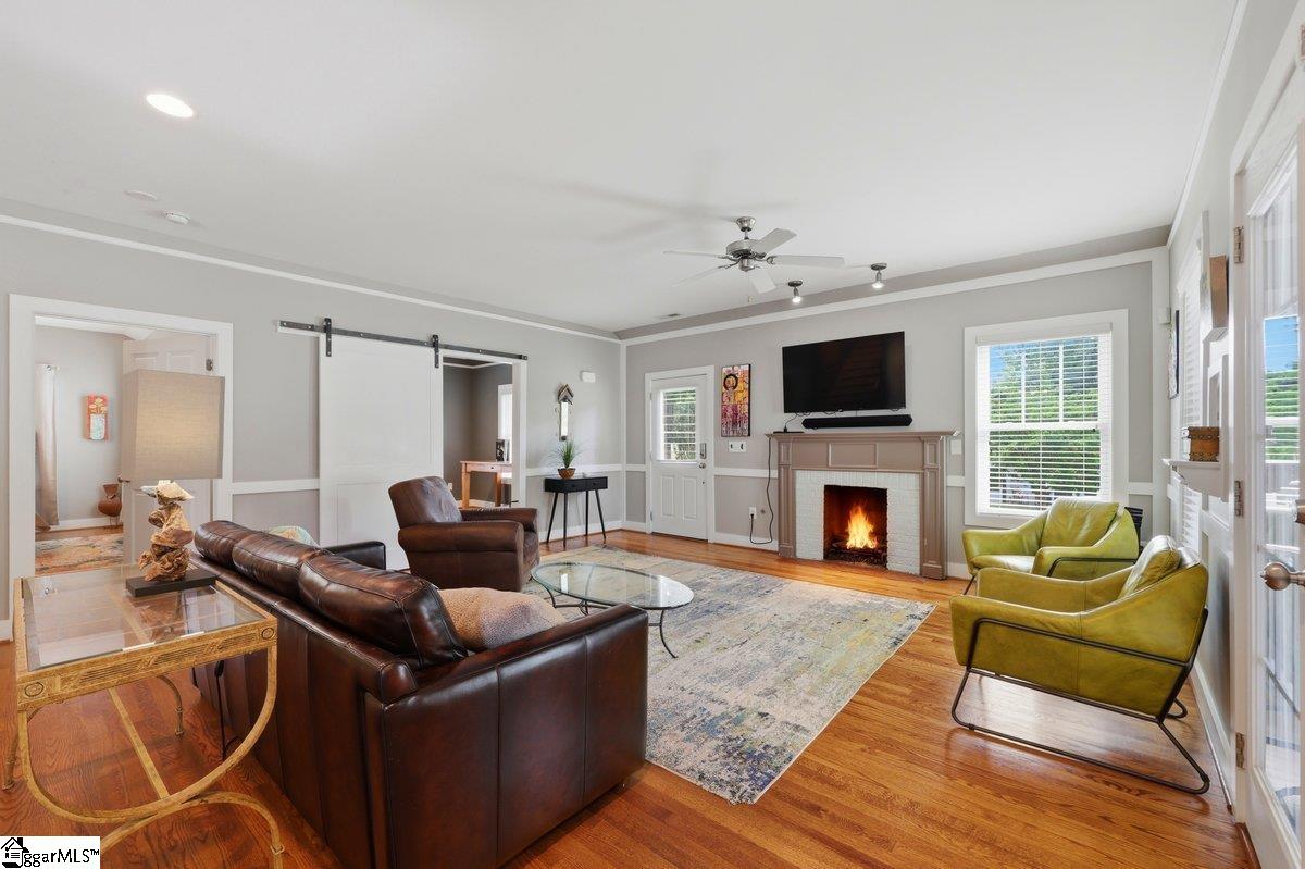 10 N Avondale Drive Greenville, SC 29609