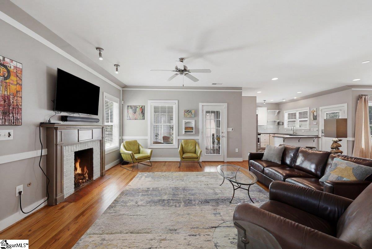 10 N Avondale Drive Greenville, SC 29609