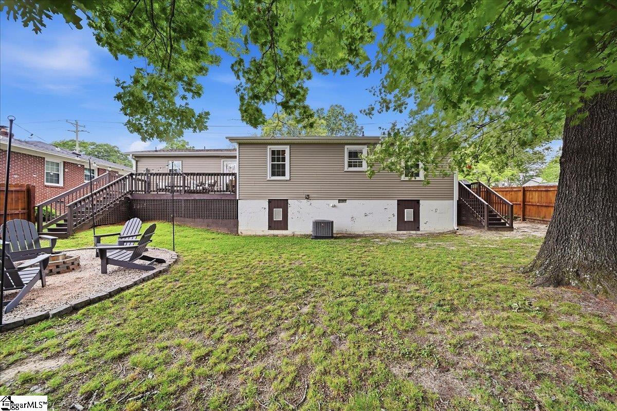902 E Lee Road Taylors, SC 29687