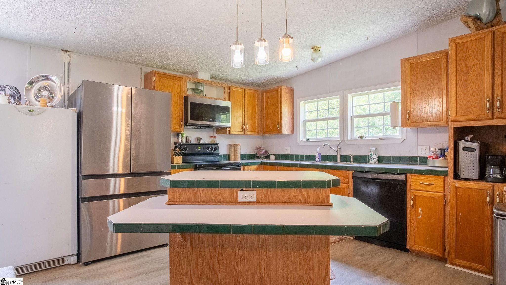 13869 S Highway 101 Gray Court, SC 29645