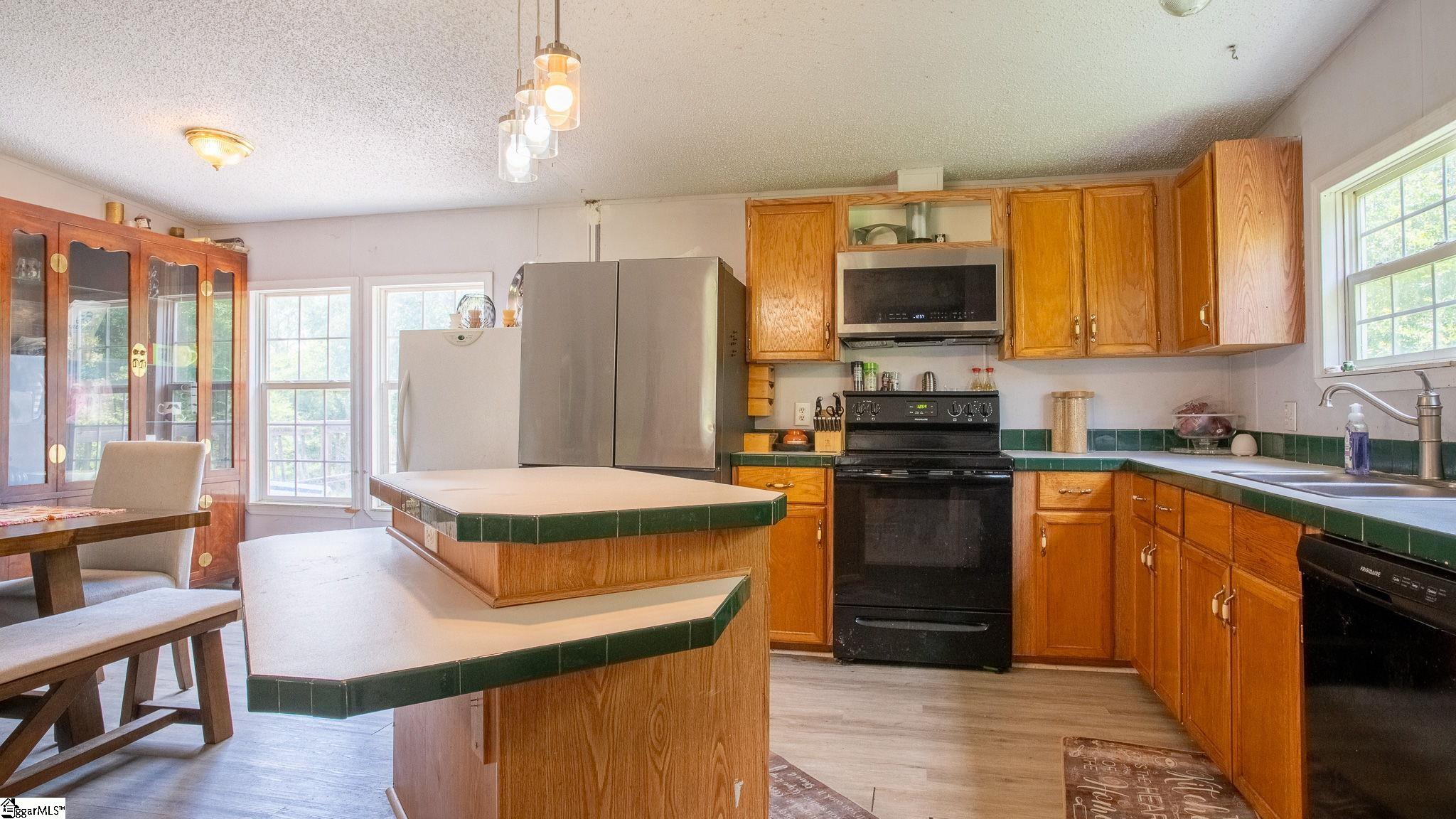 13869 S Highway 101 Gray Court, SC 29645