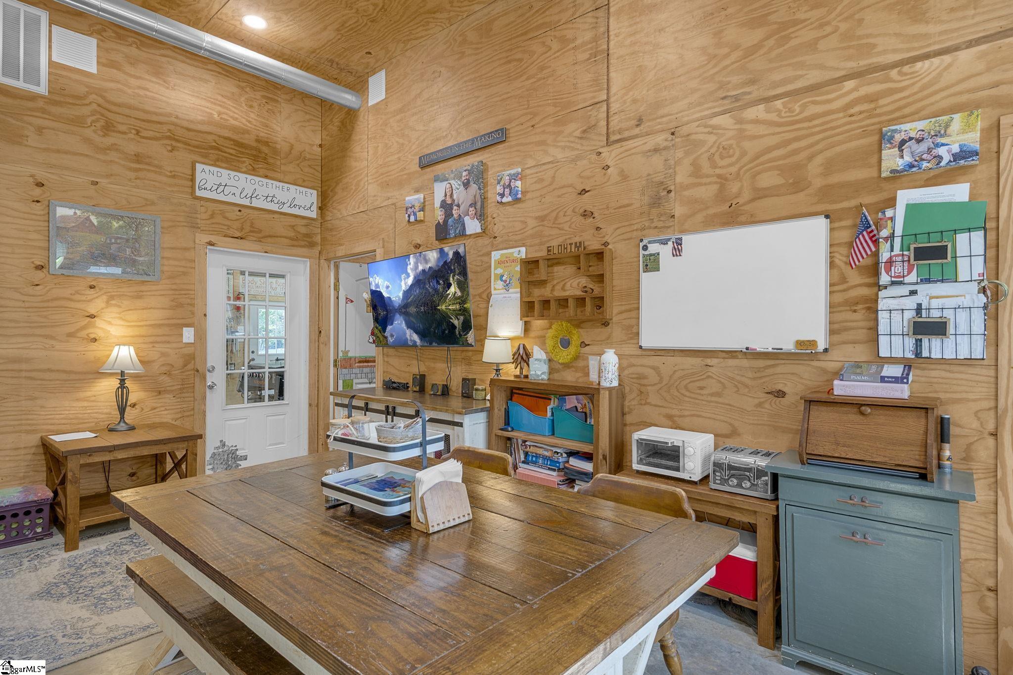 3306 Moorefield Memorial Highway Pickens, SC 29671