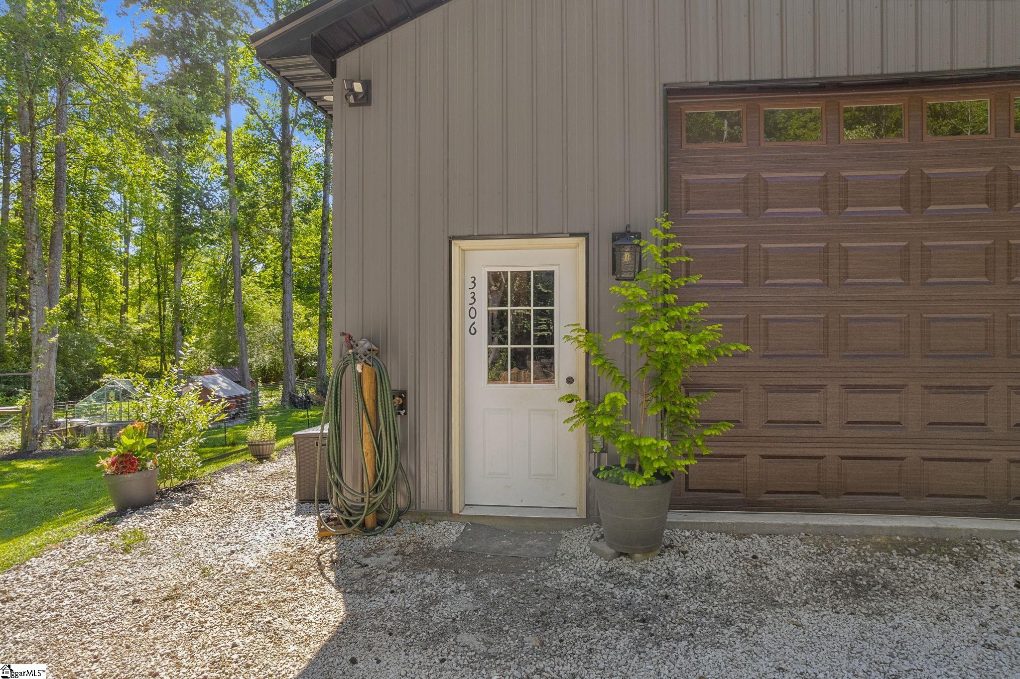 3306 Moorefield Memorial Highway Pickens, SC 29671