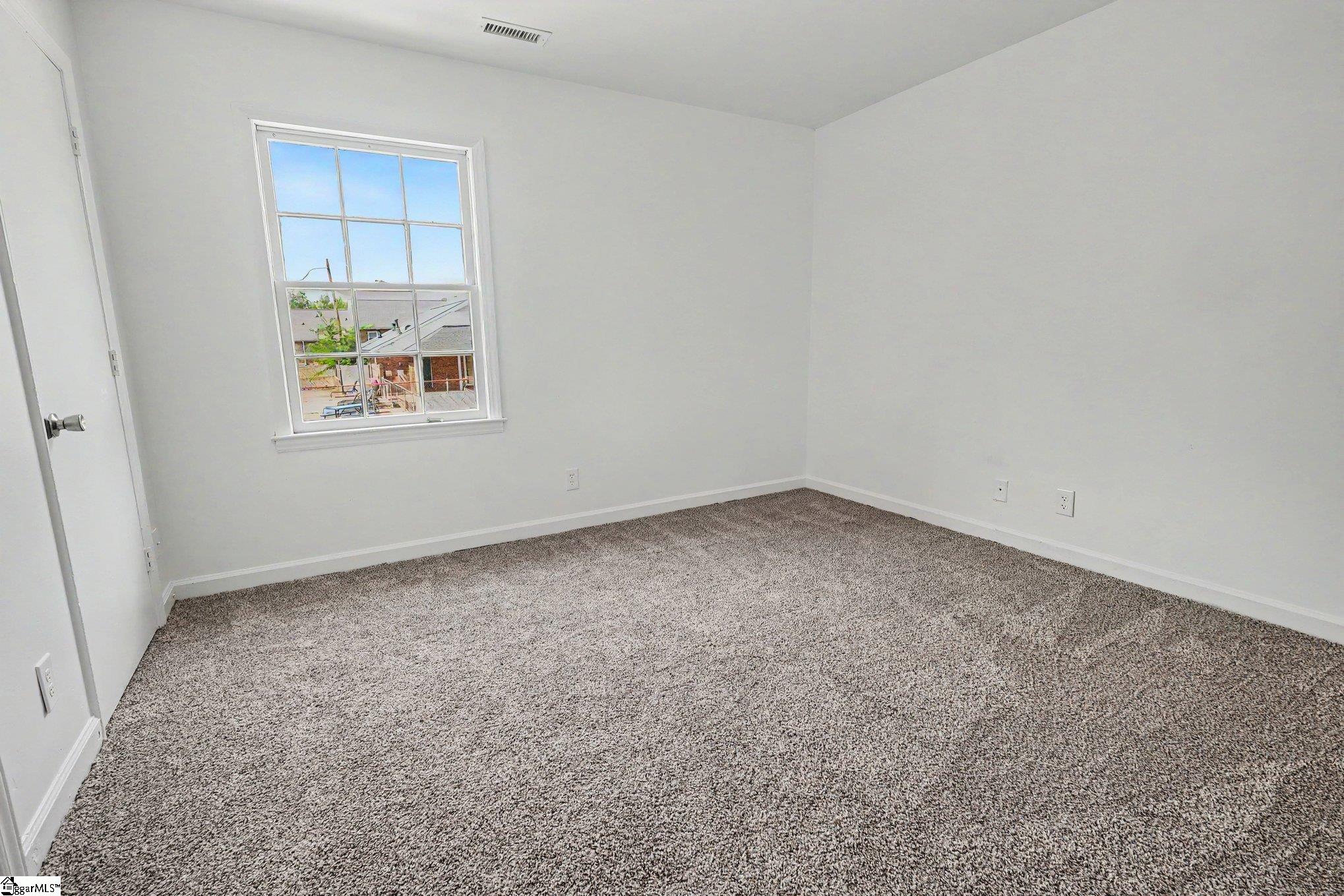 1446 Dover Road Spartanburg, SC 29301