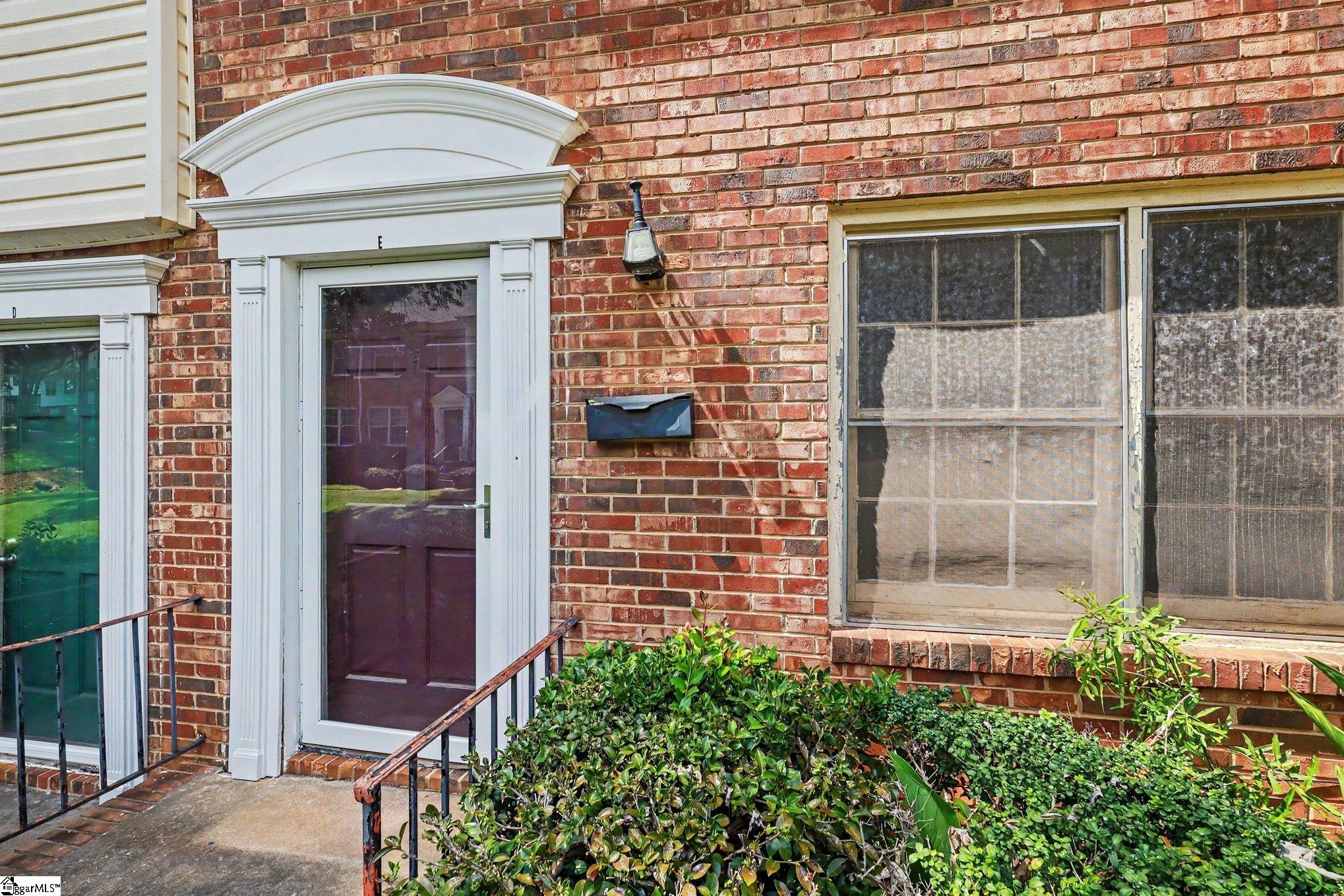 1446 Dover Road Spartanburg, SC 29301