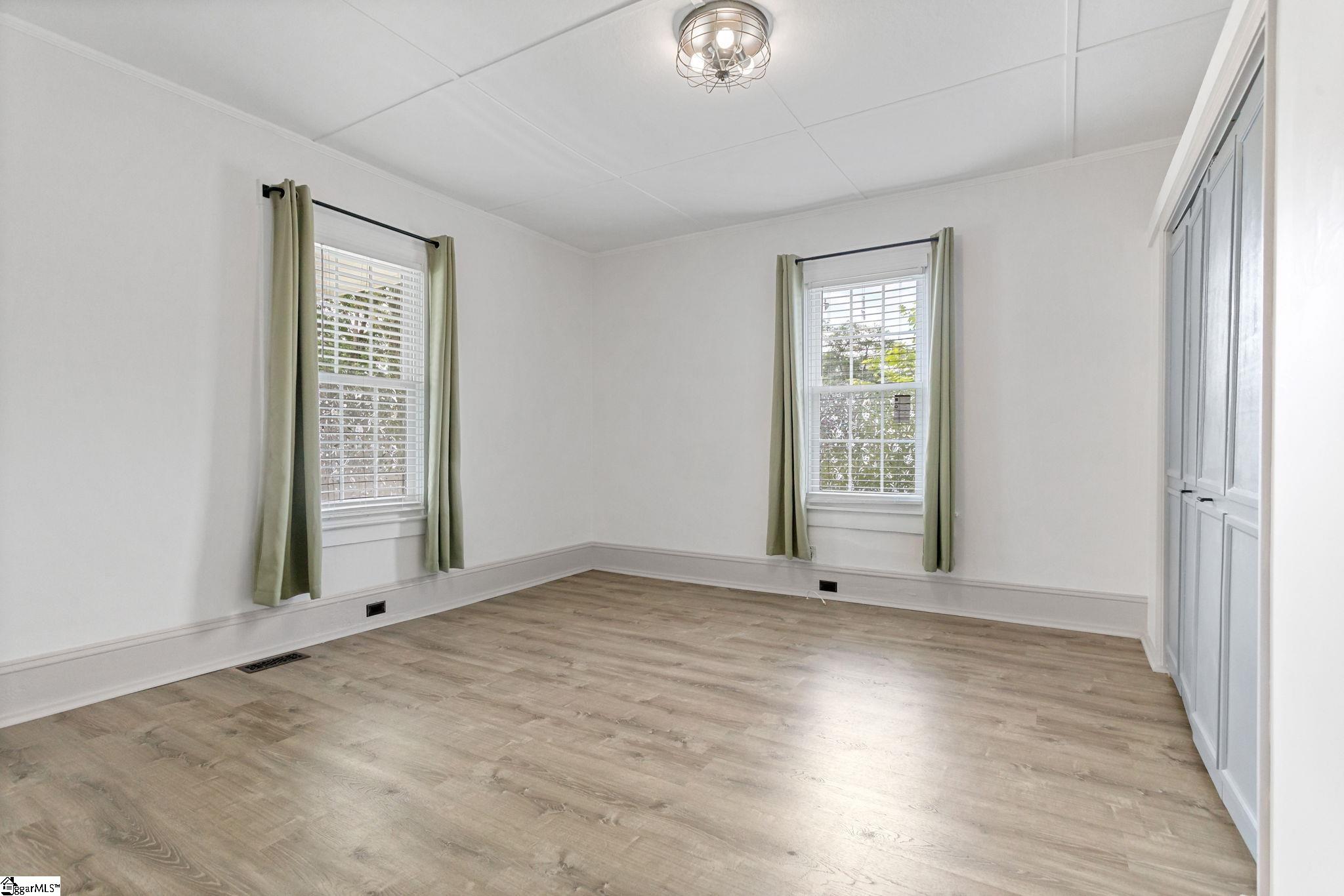 5 Conyers Street Greenville, SC 29609