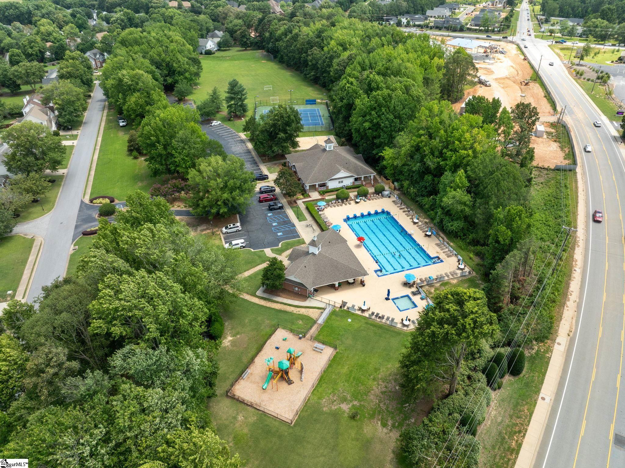 16 Halehaven Drive Simpsonville, SC 29681-4846