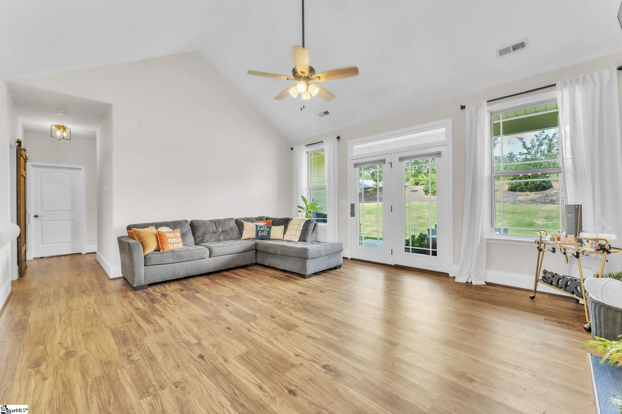 121 Belle Oaks Drive Simpsonville, SC 29680