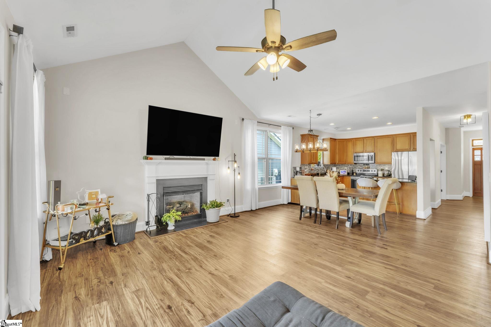 121 Belle Oaks Drive Simpsonville, SC 29680