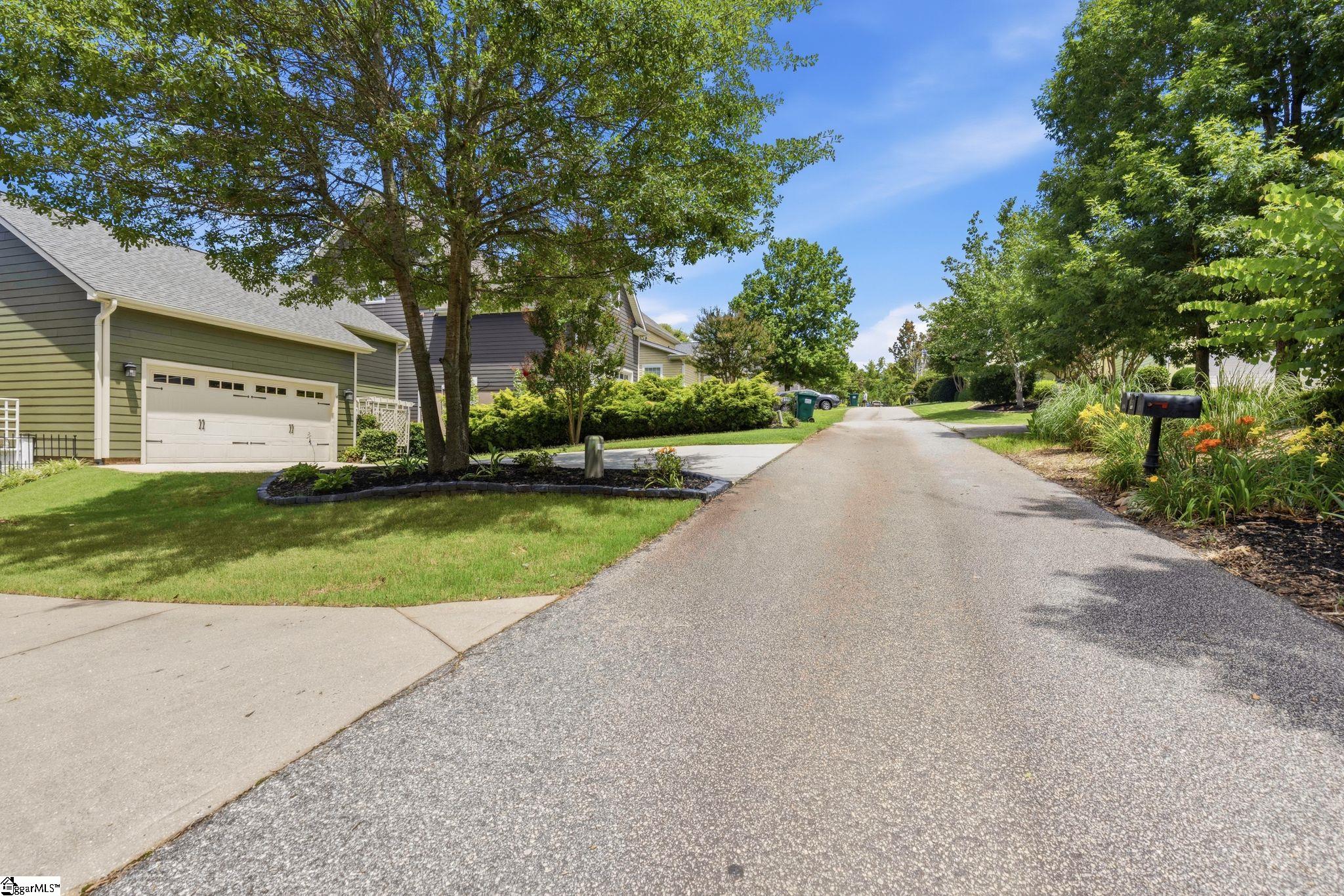 14 Ridenour Avenue Greenville, SC 29617