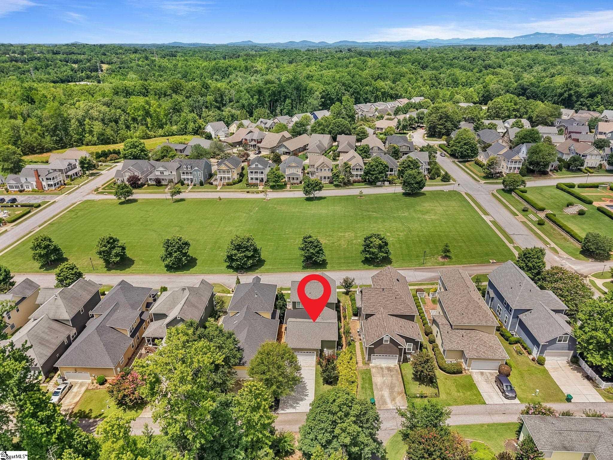 14 Ridenour Avenue Greenville, SC 29617