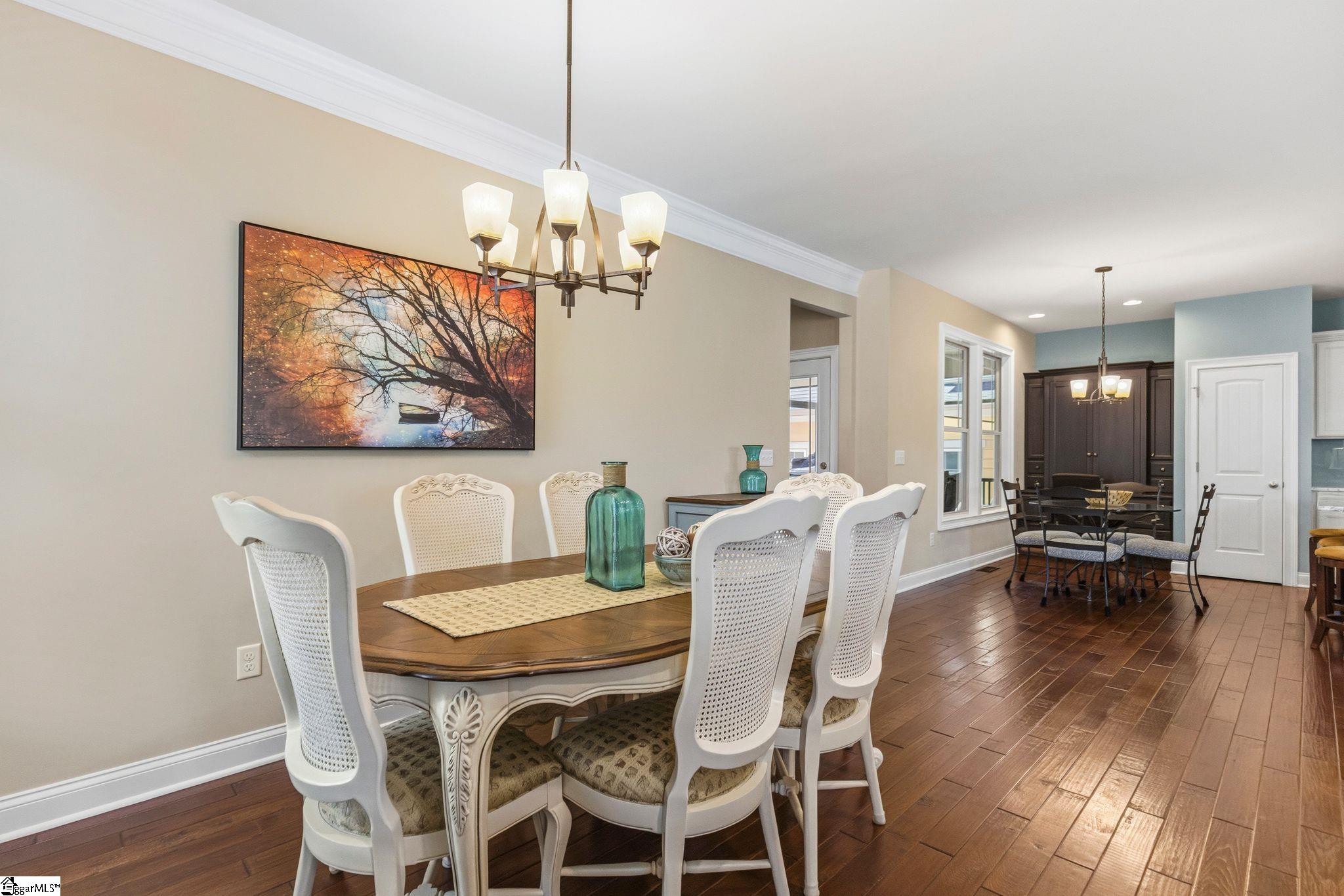 14 Ridenour Avenue Greenville, SC 29617