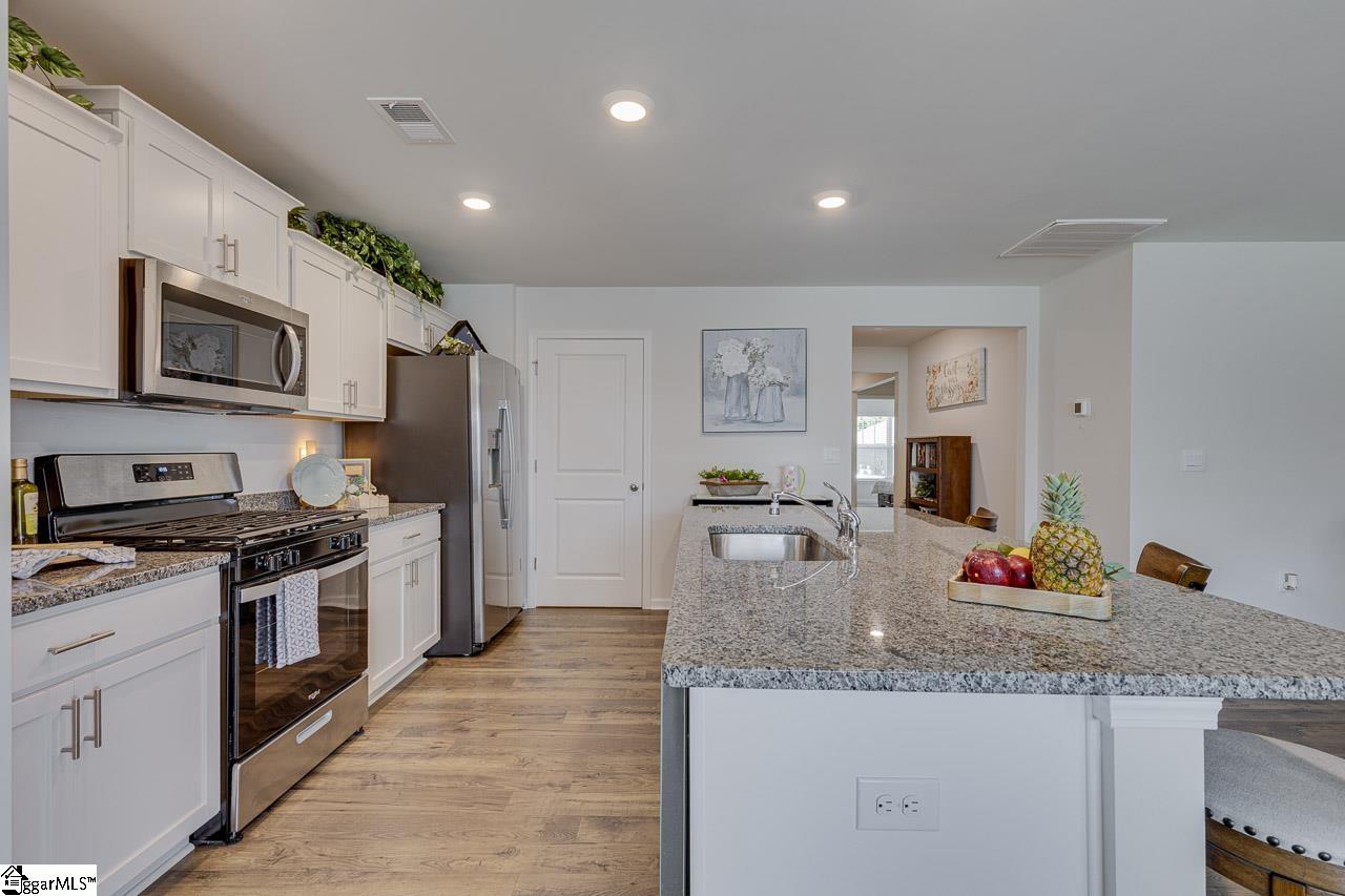 1592 Martingale Way Roebuck, SC 29376