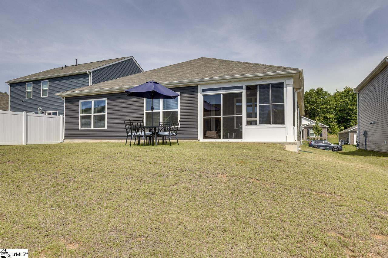 1592 Martingale Way Roebuck, SC 29376