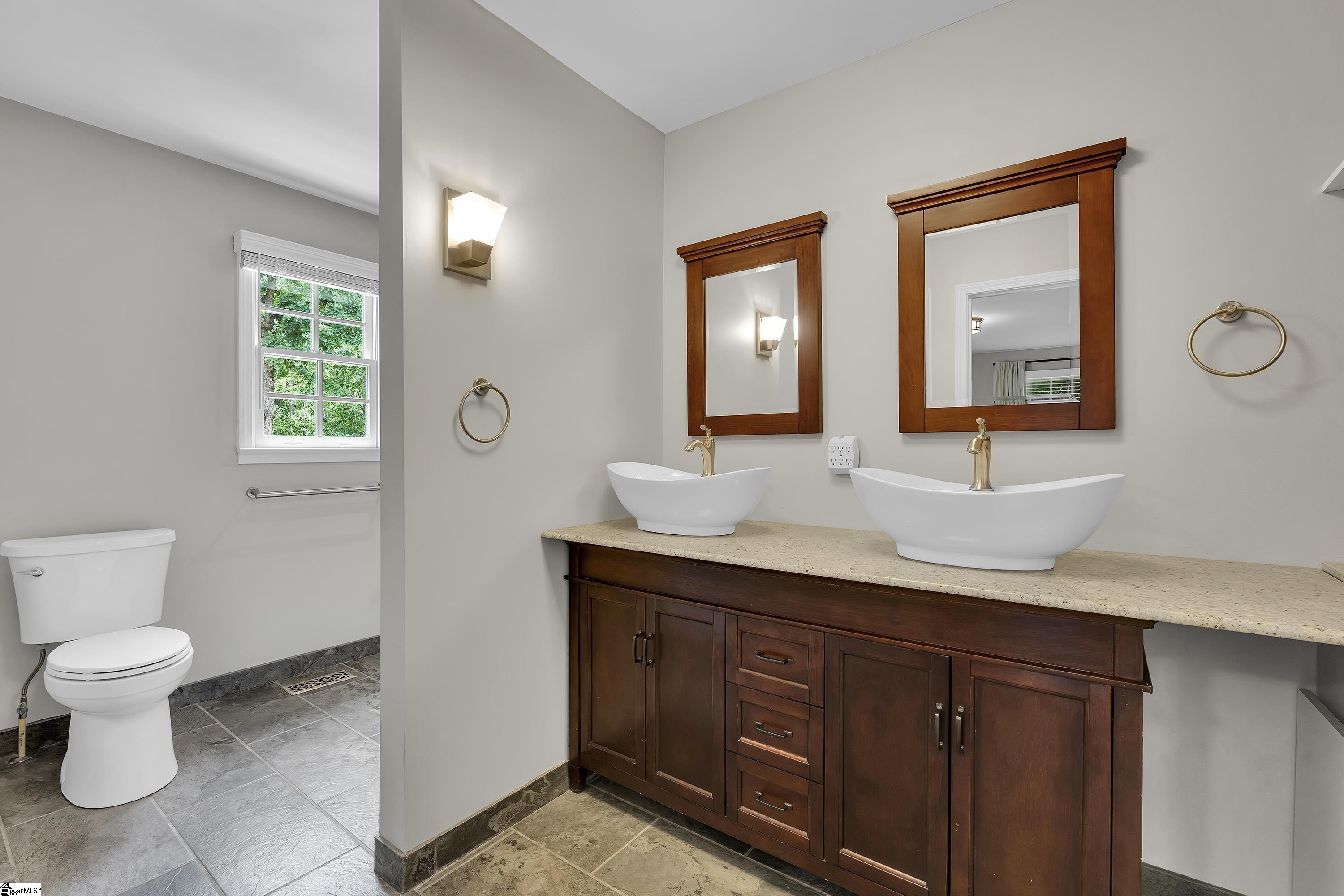 140 Pilot Road Greenville, SC 29609
