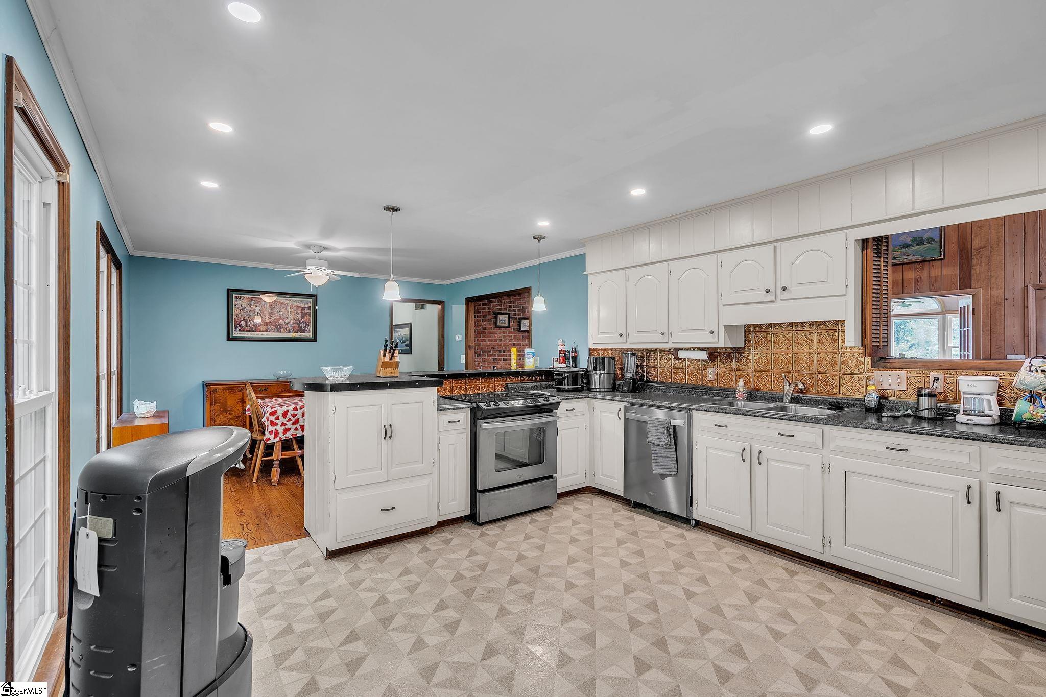 412 Smith Road Landrum, SC 29356