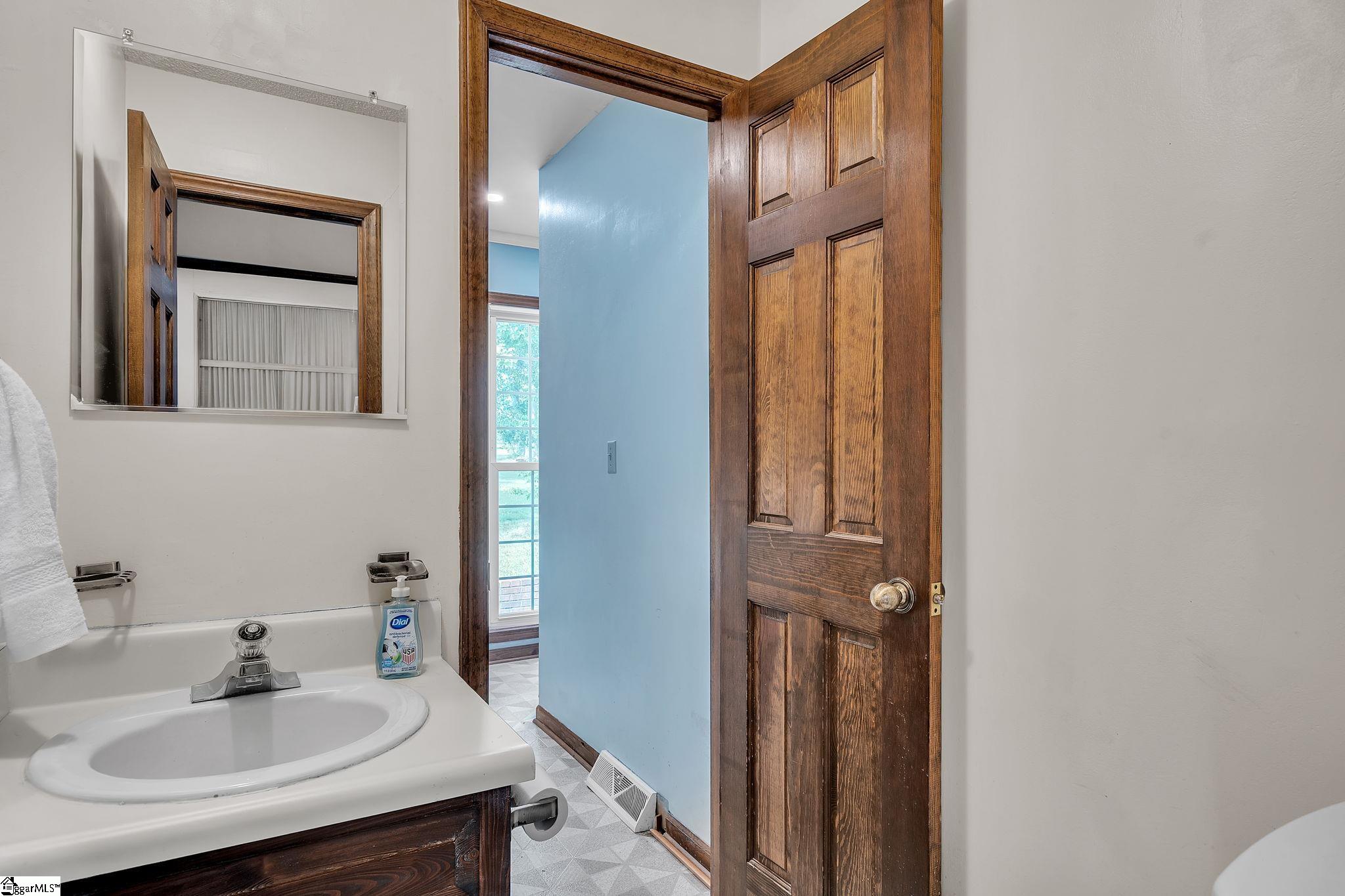 412 Smith Road Landrum, SC 29356
