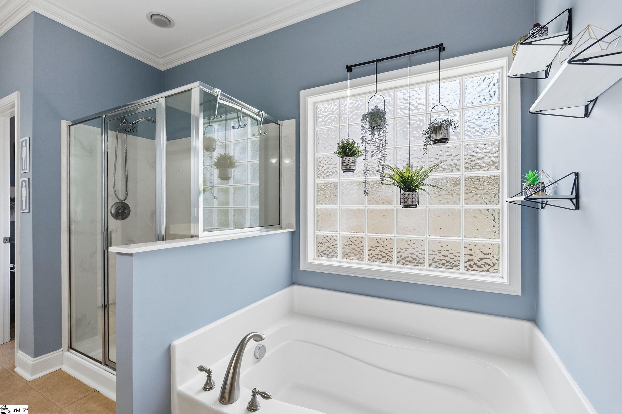 16 Shannon Ridge Court Greenville, SC 29615