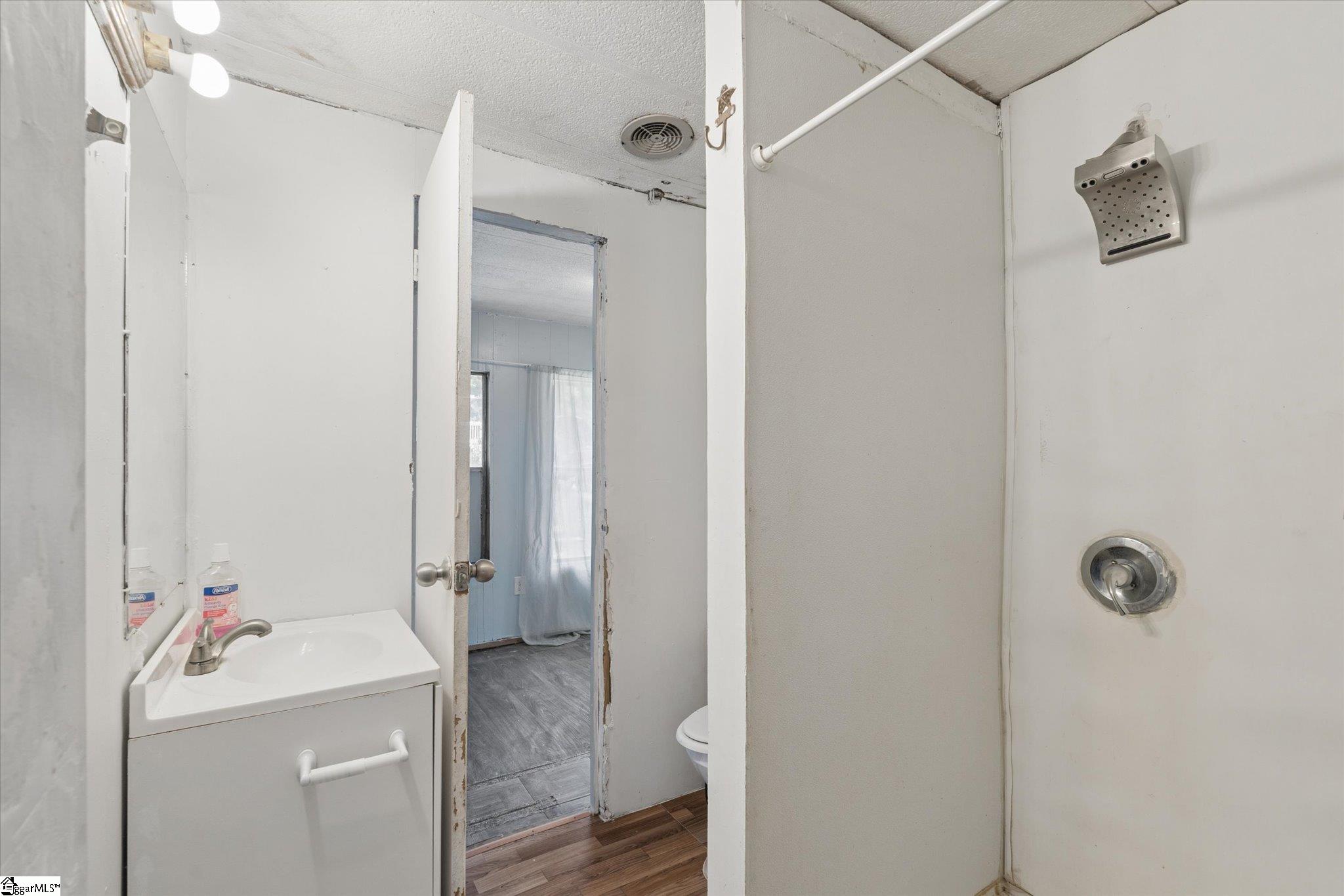 348 Shenandoah Drive Easley, SC 29642-9628