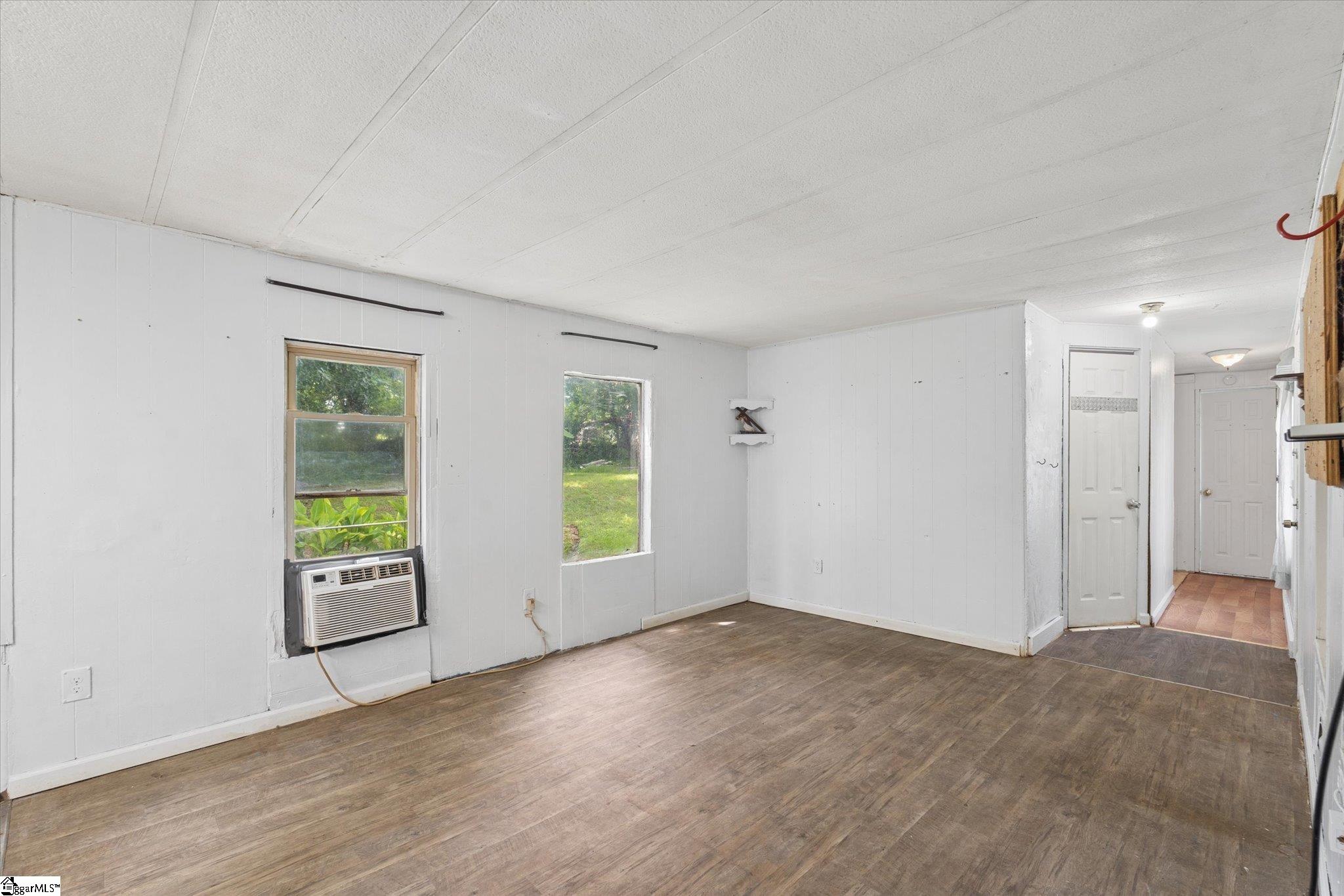 348 Shenandoah Drive Easley, SC 29642-9628