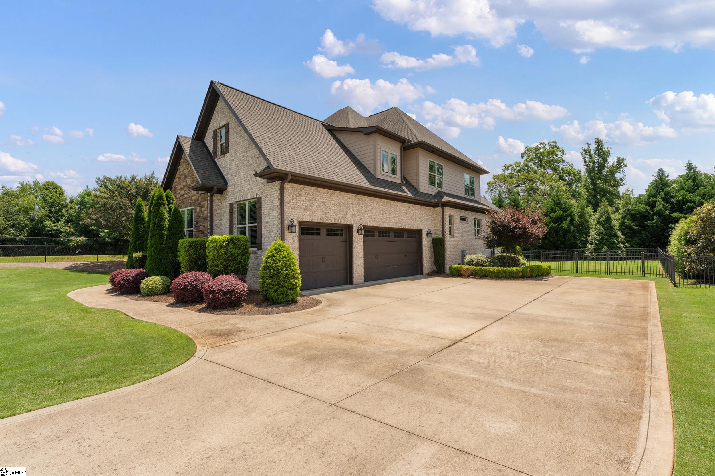 222 New Castle Drive Duncan, SC 29334