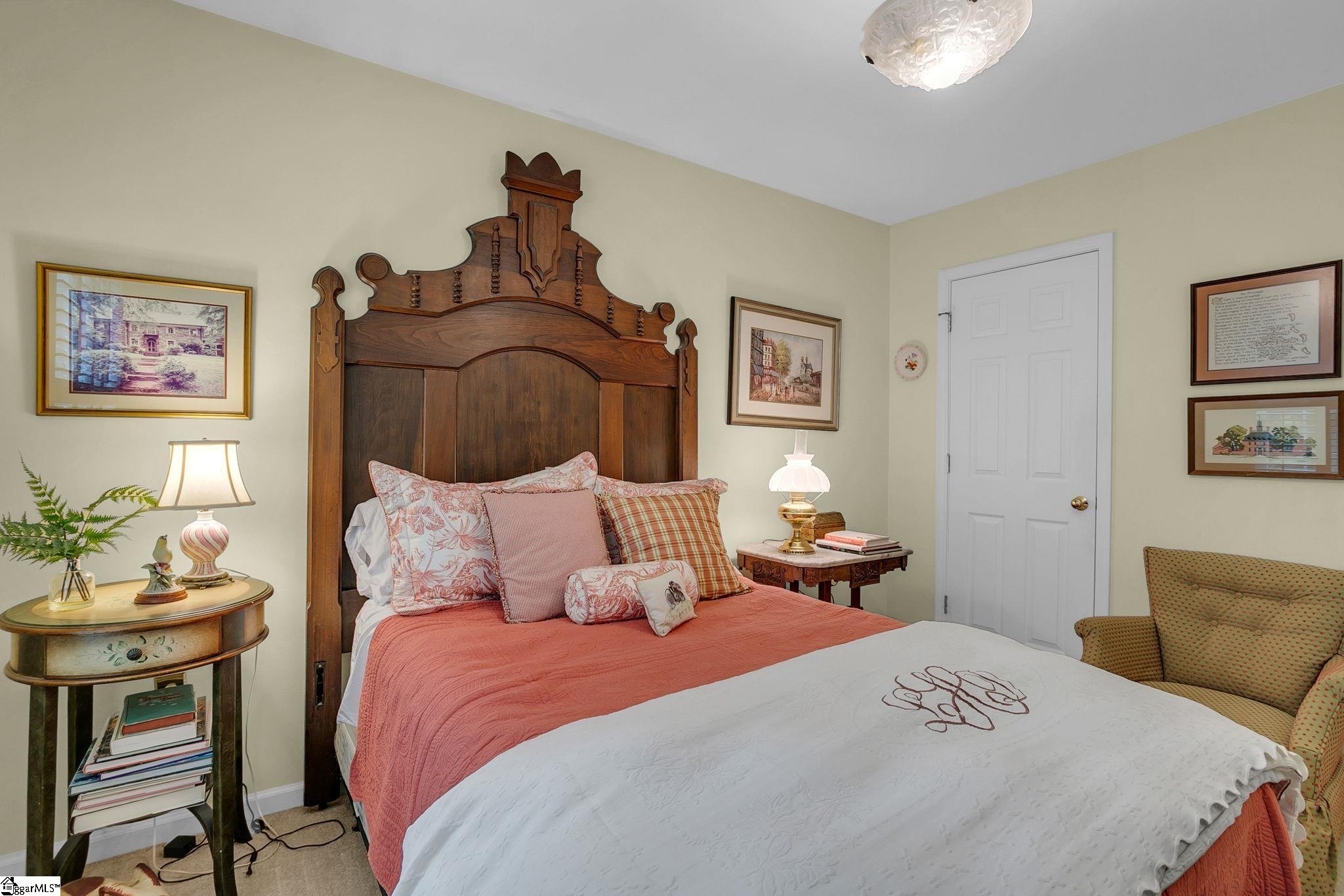 215 Northfield Lane Simpsonville, SC 29681