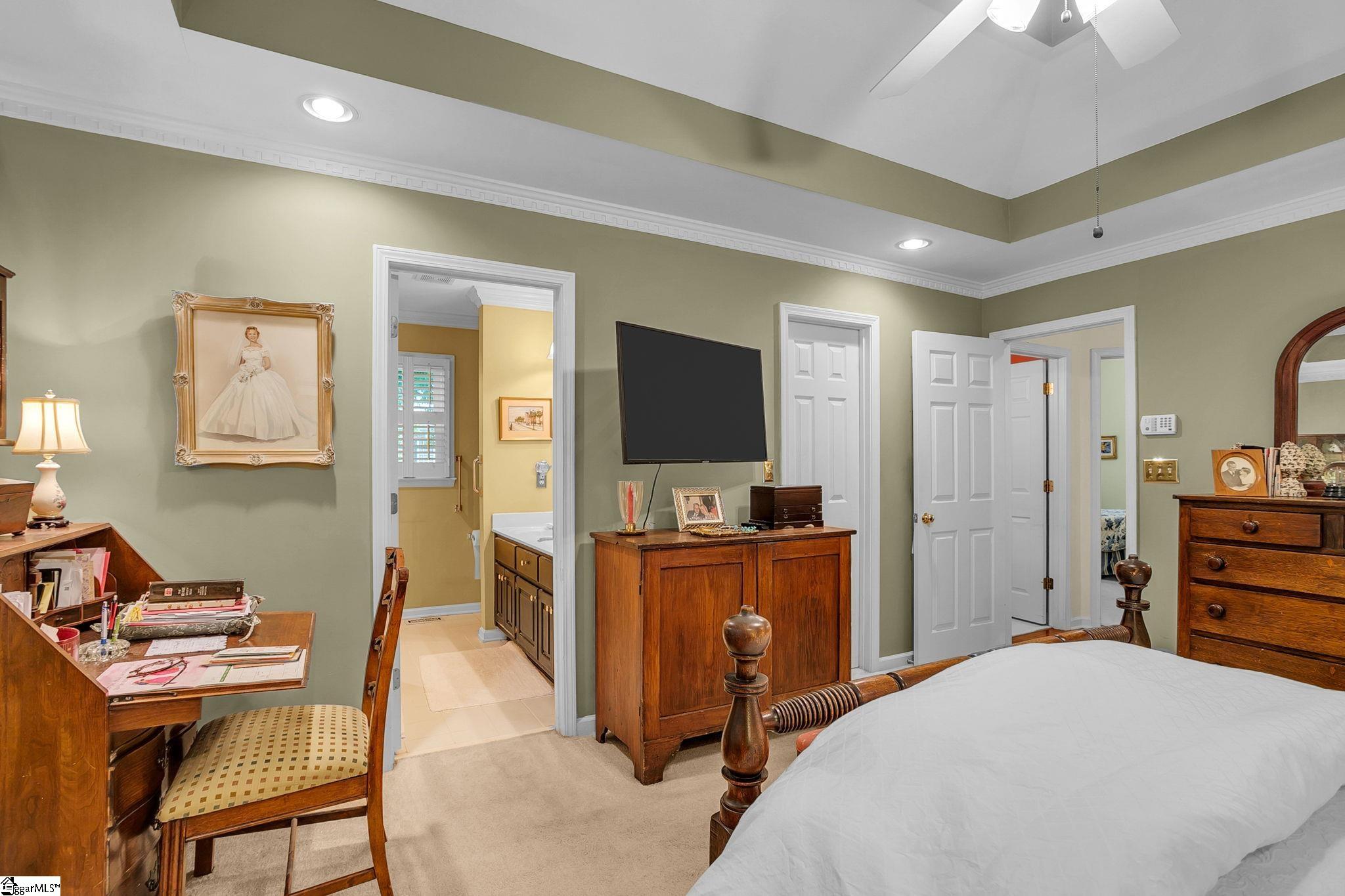 215 Northfield Lane Simpsonville, SC 29681