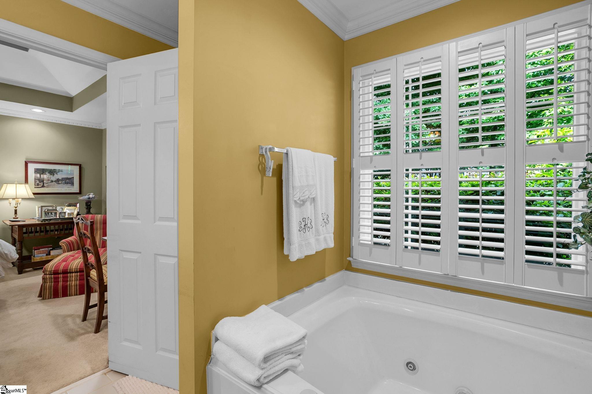 215 Northfield Lane Simpsonville, SC 29681
