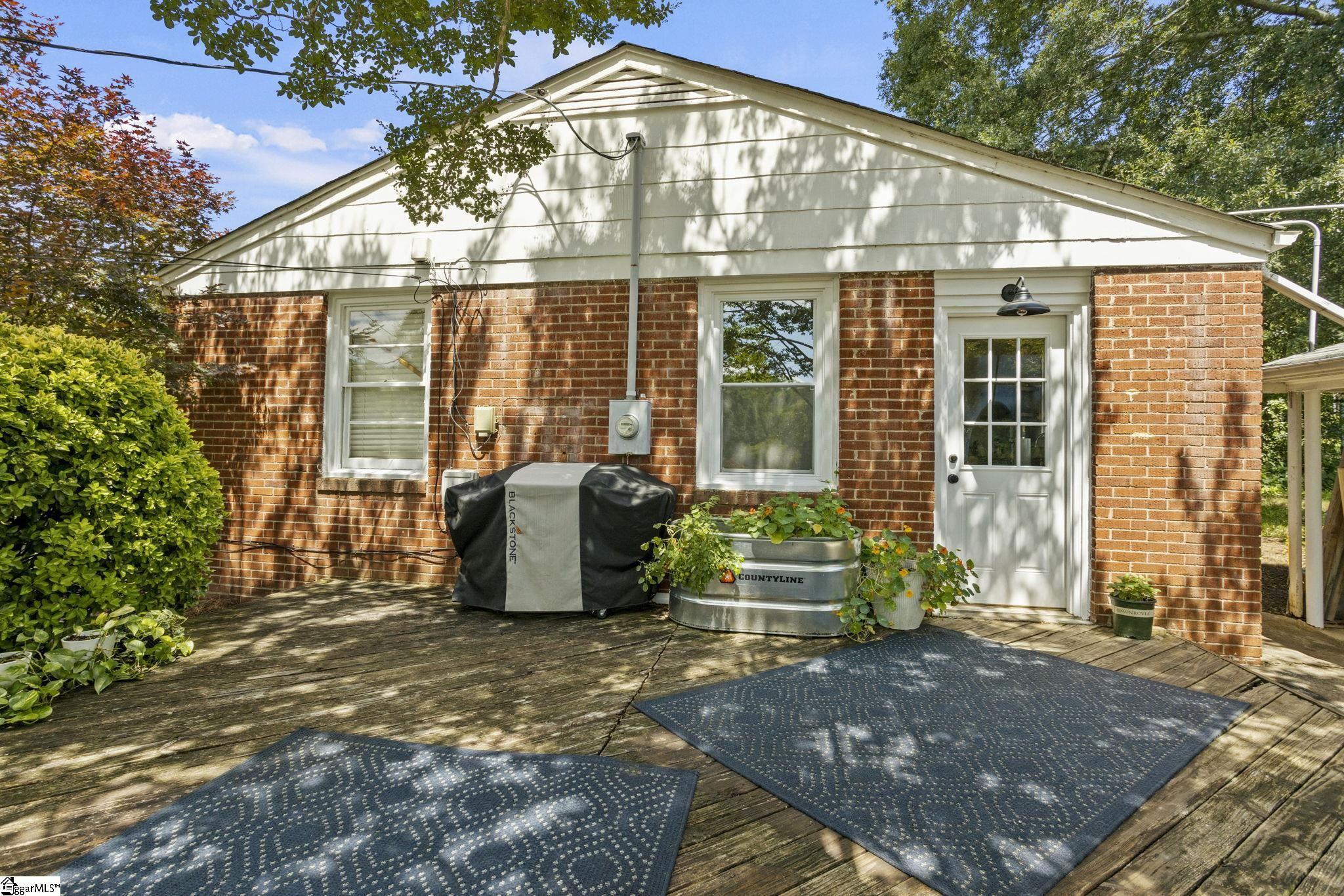 1902 Old Parker Road Greenville, SC 29609