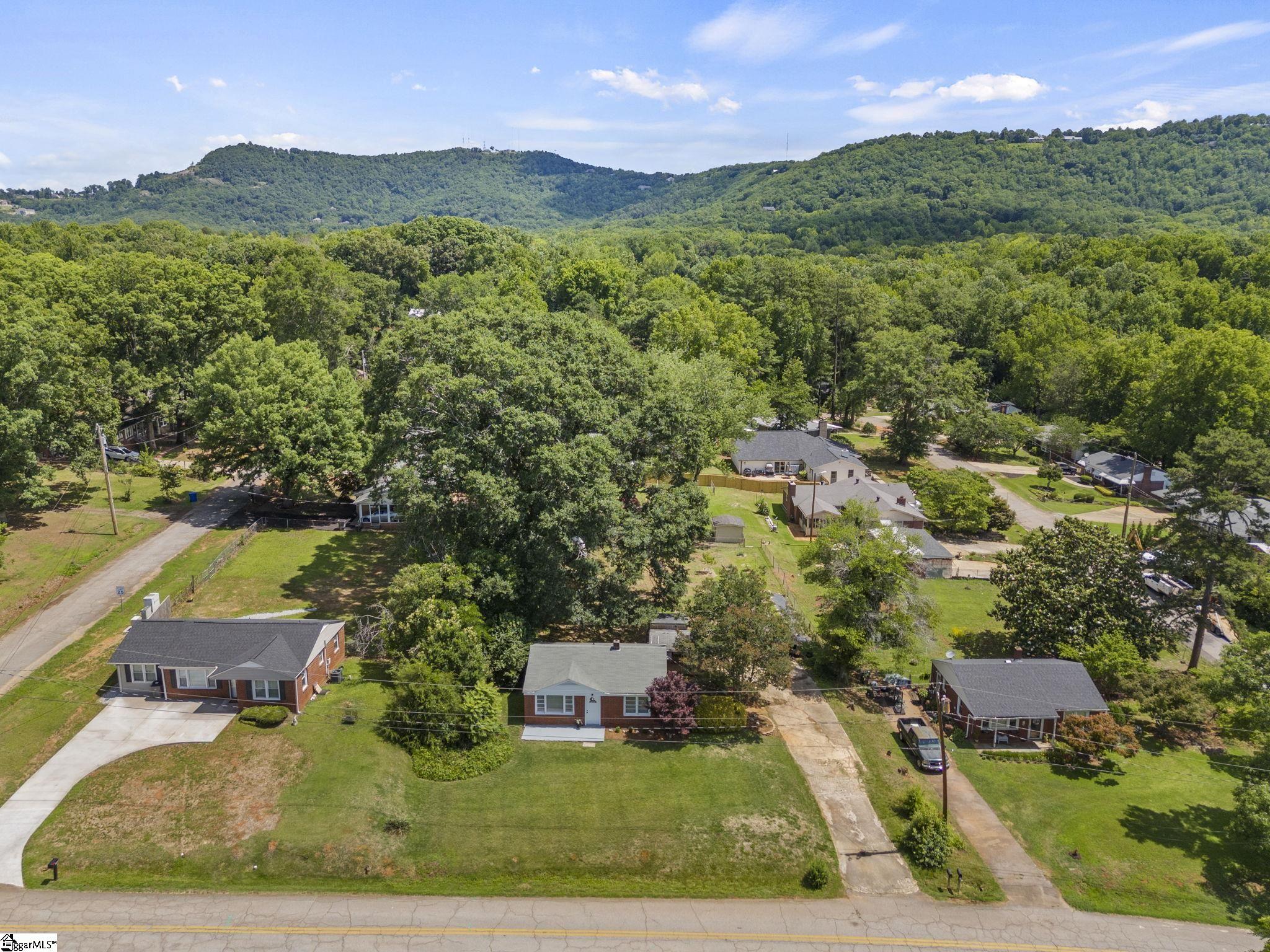 1902 Old Parker Road Greenville, SC 29609