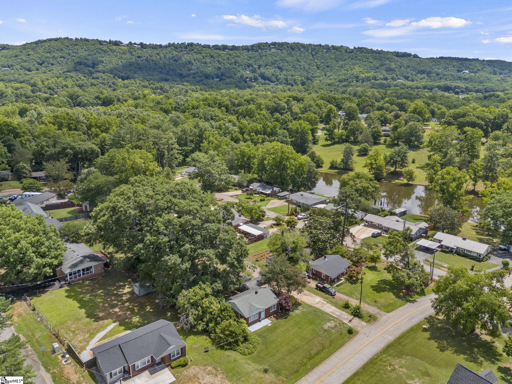 1902 Old Parker Road Greenville, SC 29609