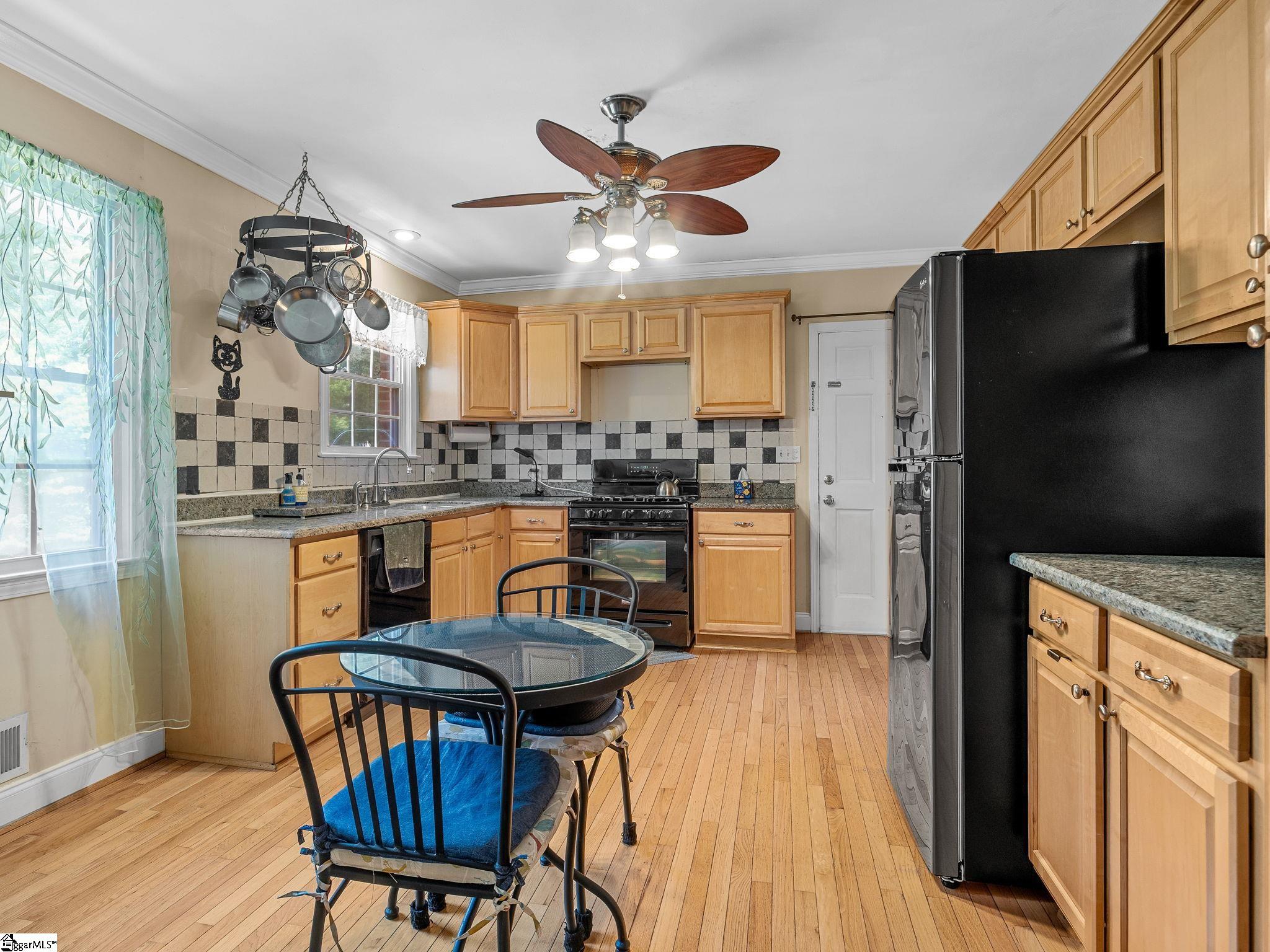 246 Holly Drive Spartanburg, SC 29301