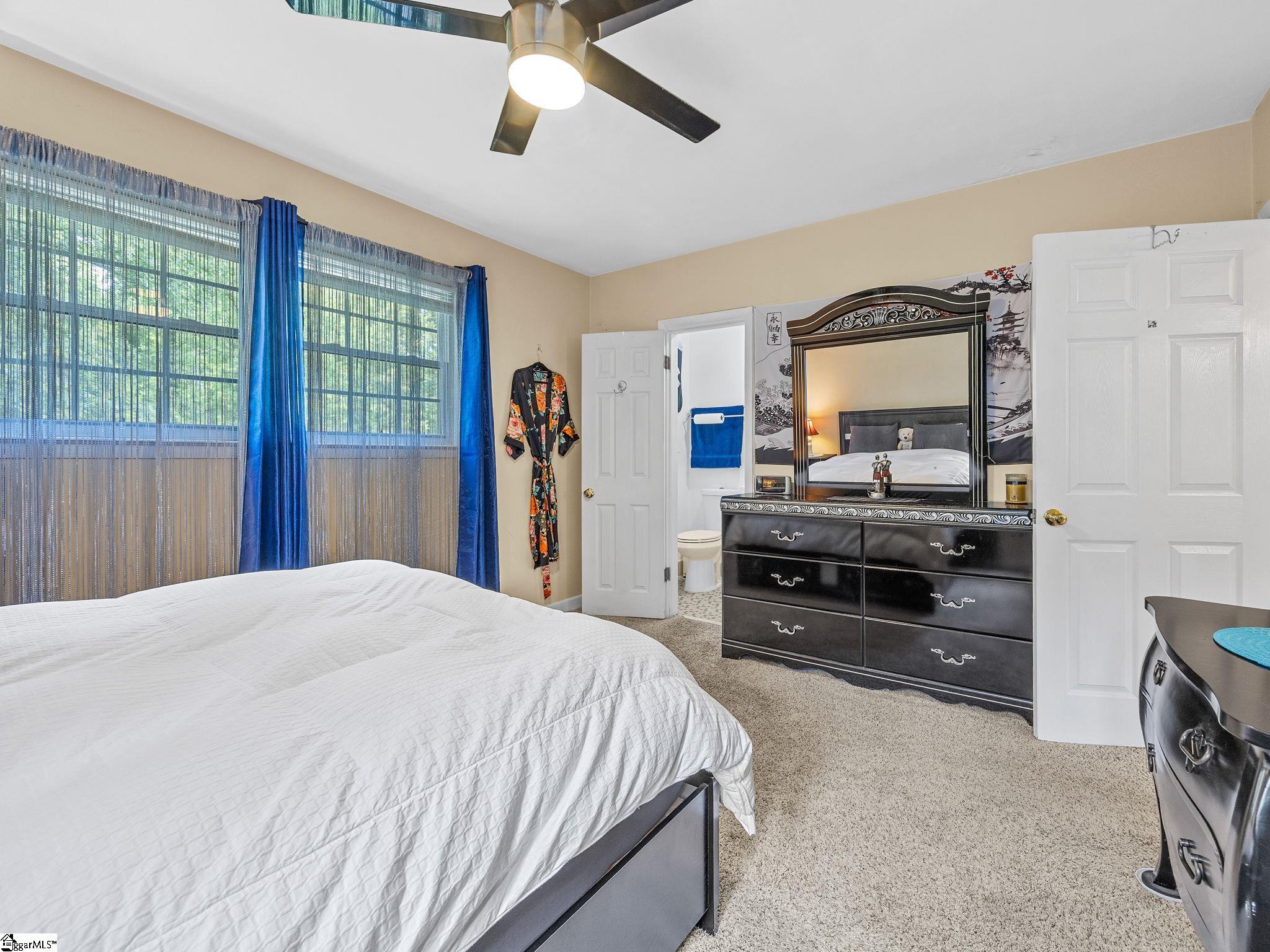 246 Holly Drive Spartanburg, SC 29301