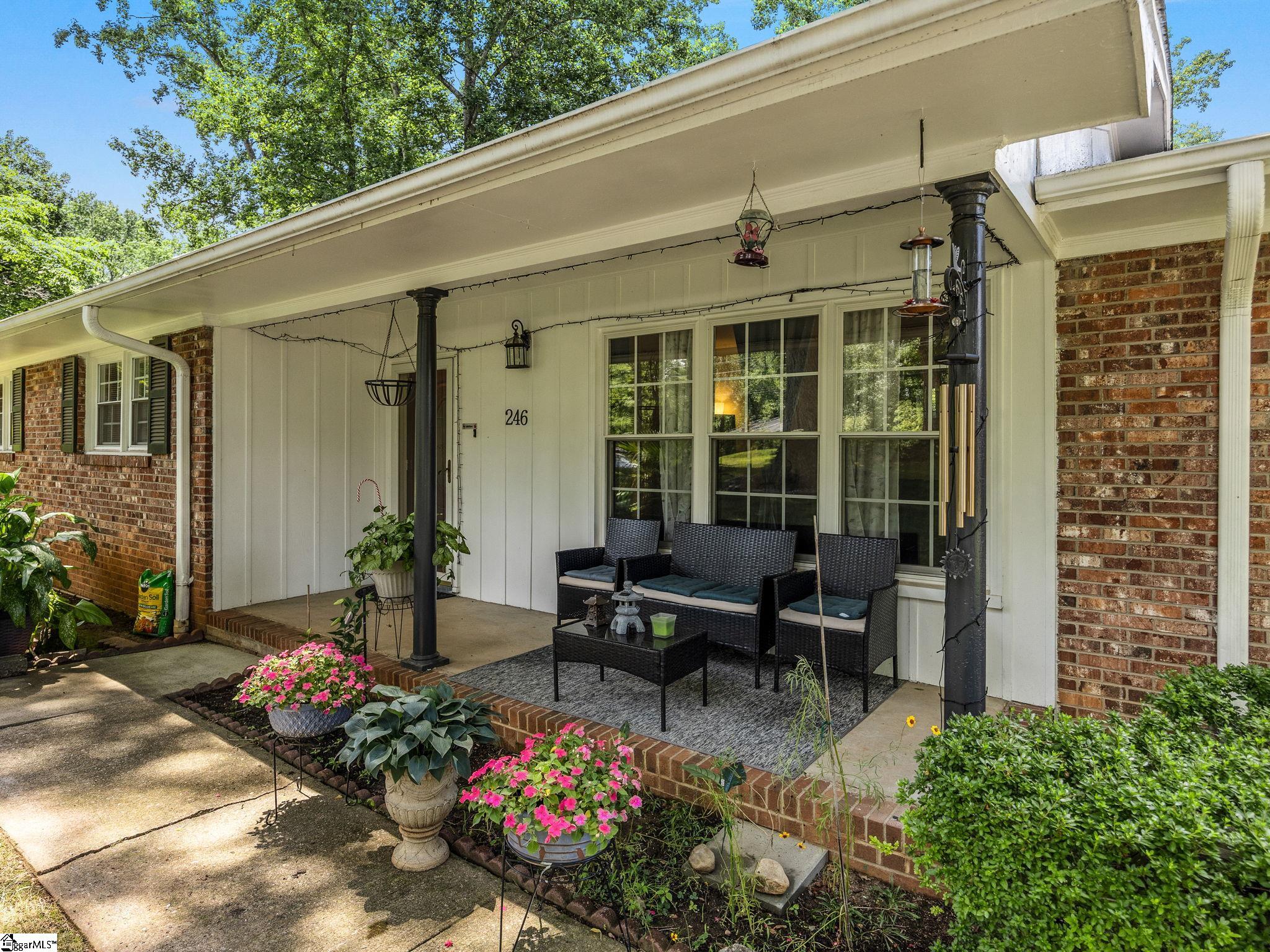 246 Holly Drive Spartanburg, SC 29301