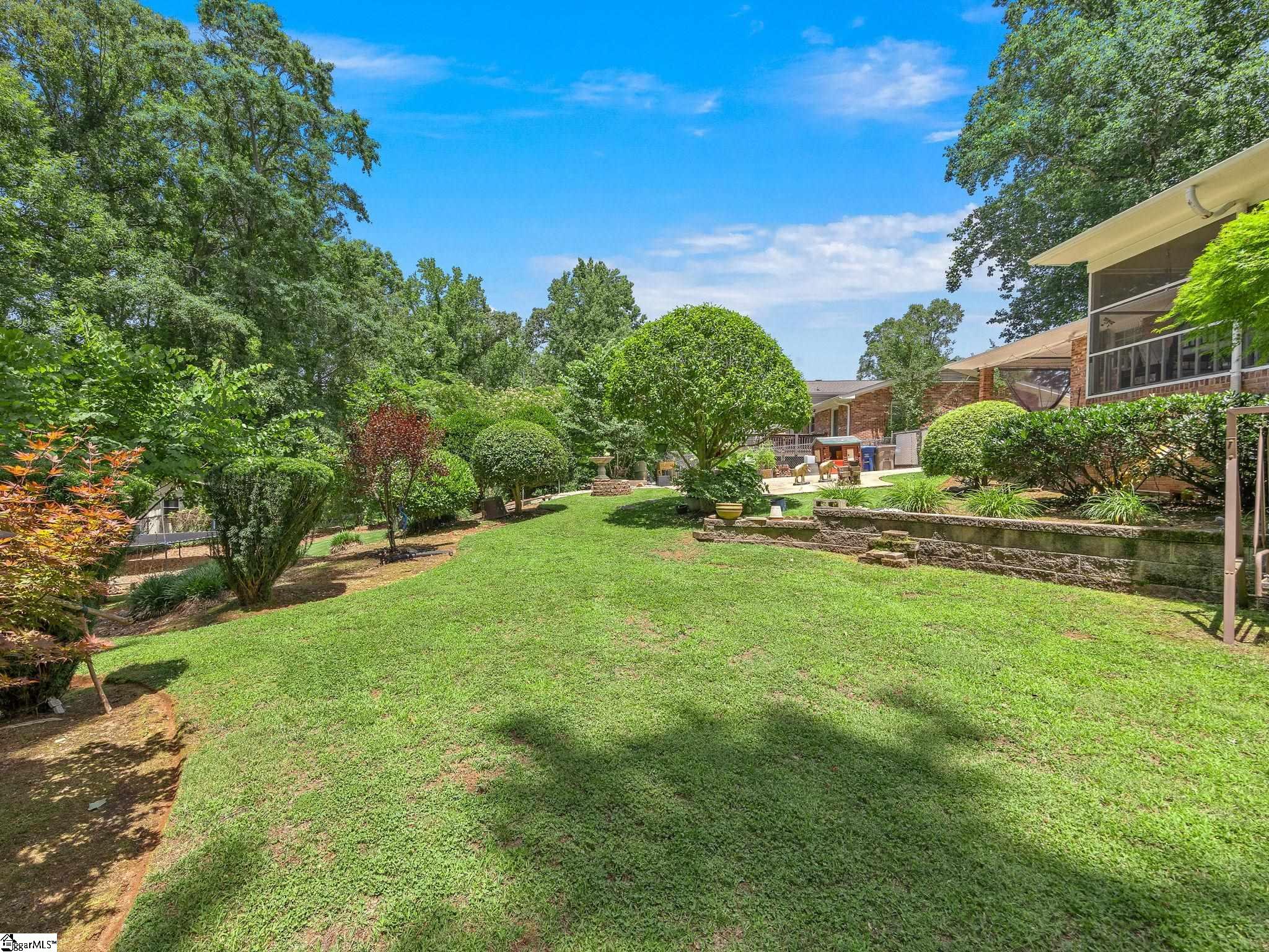 246 Holly Drive Spartanburg, SC 29301