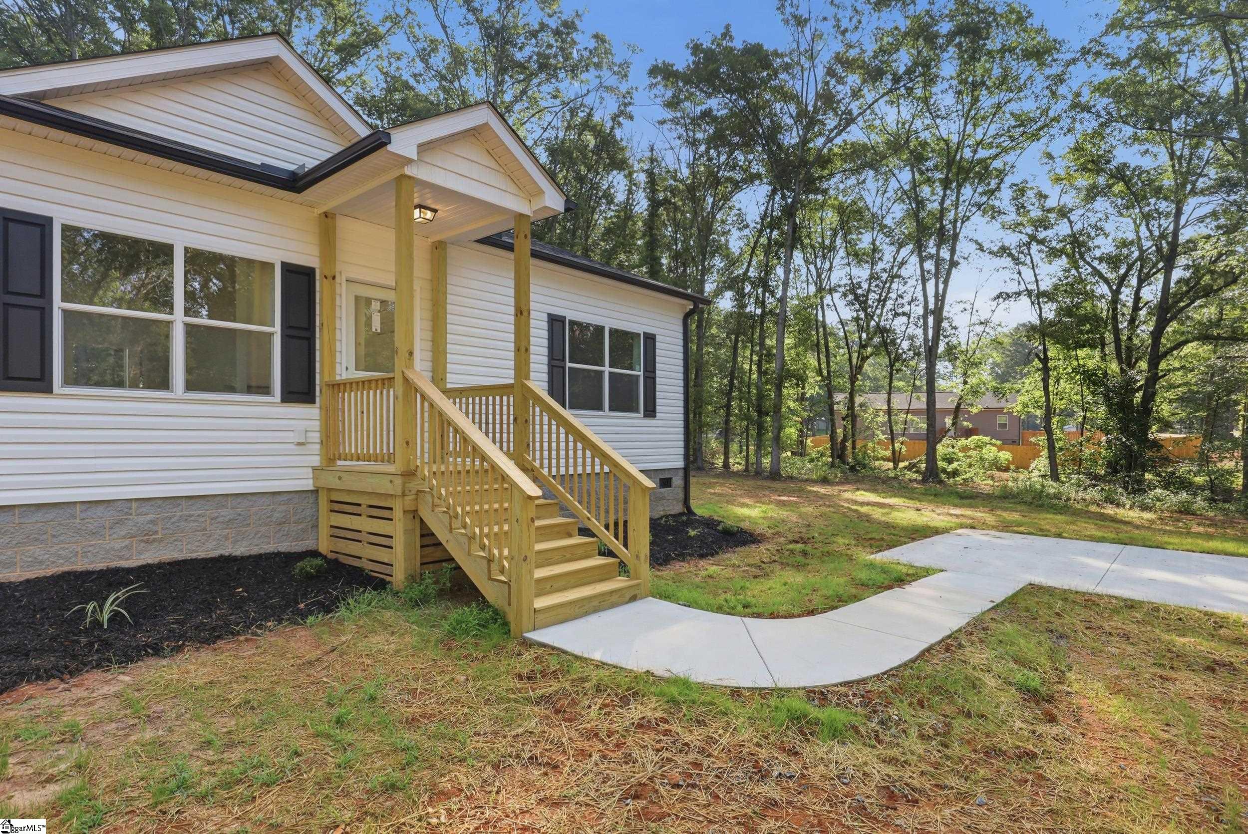 112 Zula Circle Starr, SC 29684