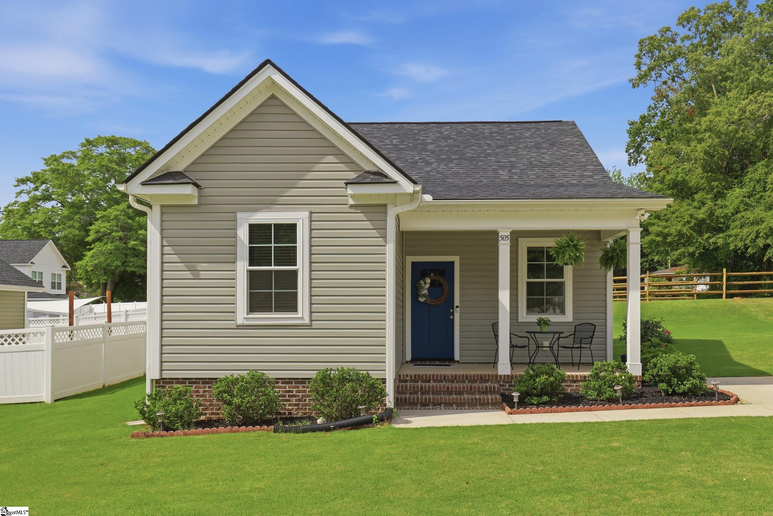 505 W D Street Easley, SC 29640
