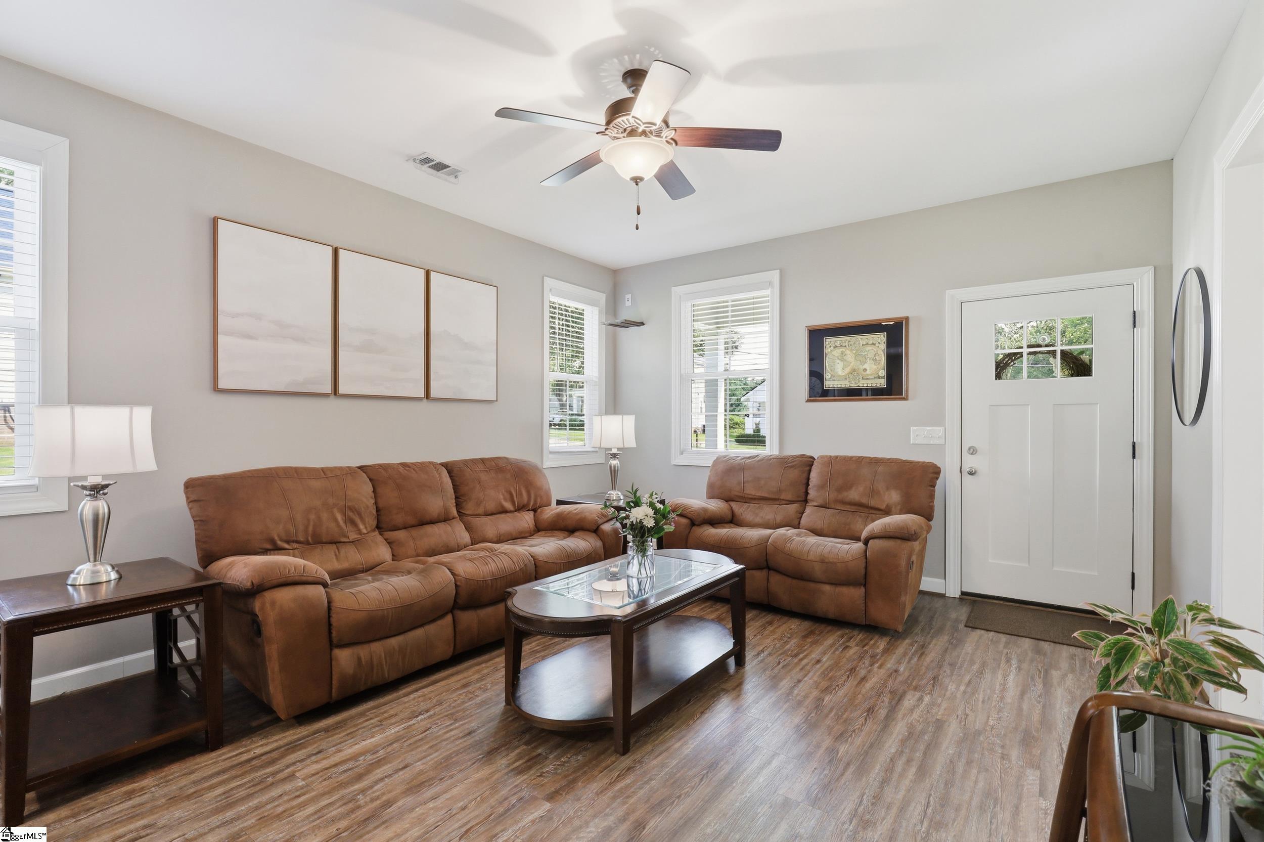 505 W D Street Easley, SC 29640