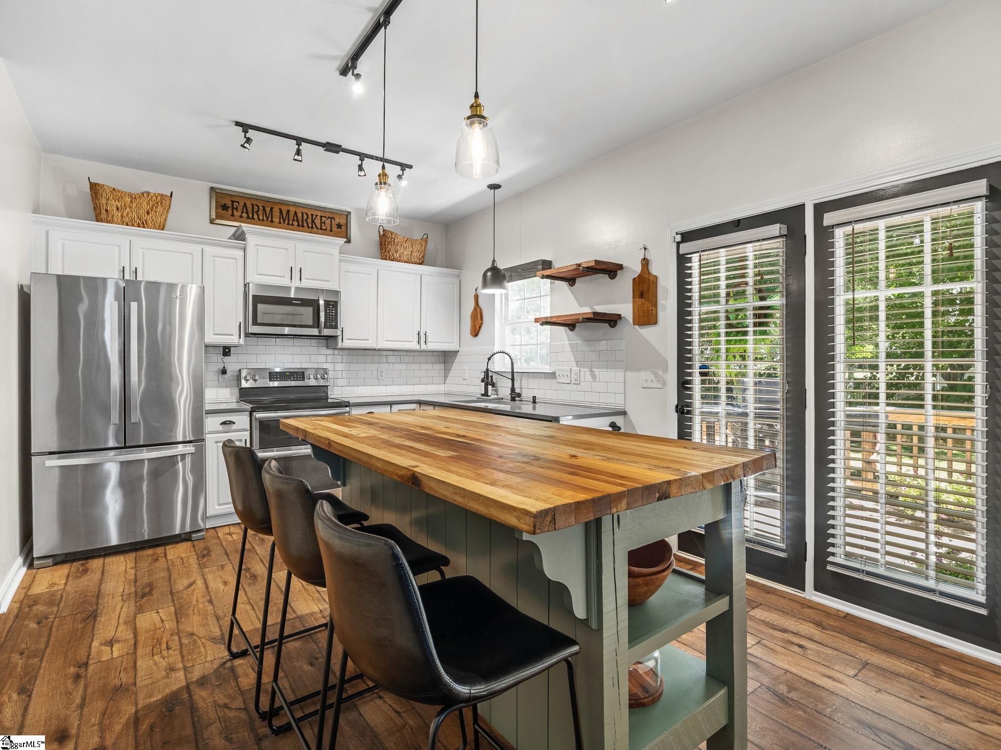 223 Silverbell Drive Boiling Springs, SC 29316