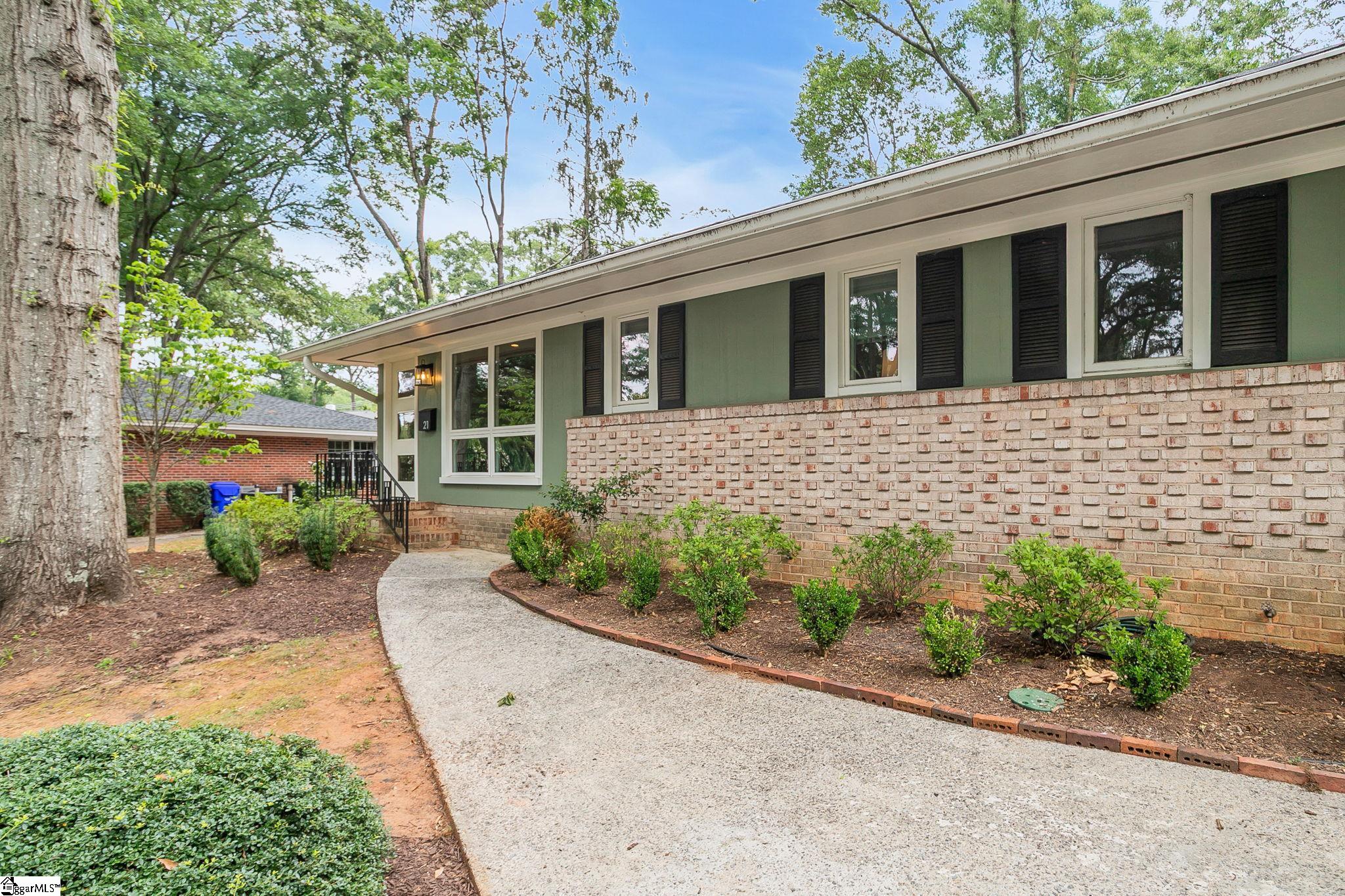 21 Knoxbury Terrace Greenville, SC 29601