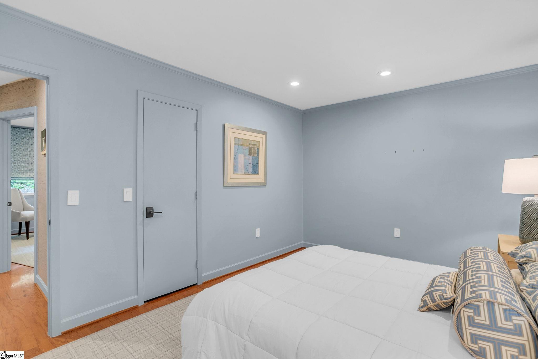 21 Knoxbury Terrace Greenville, SC 29601
