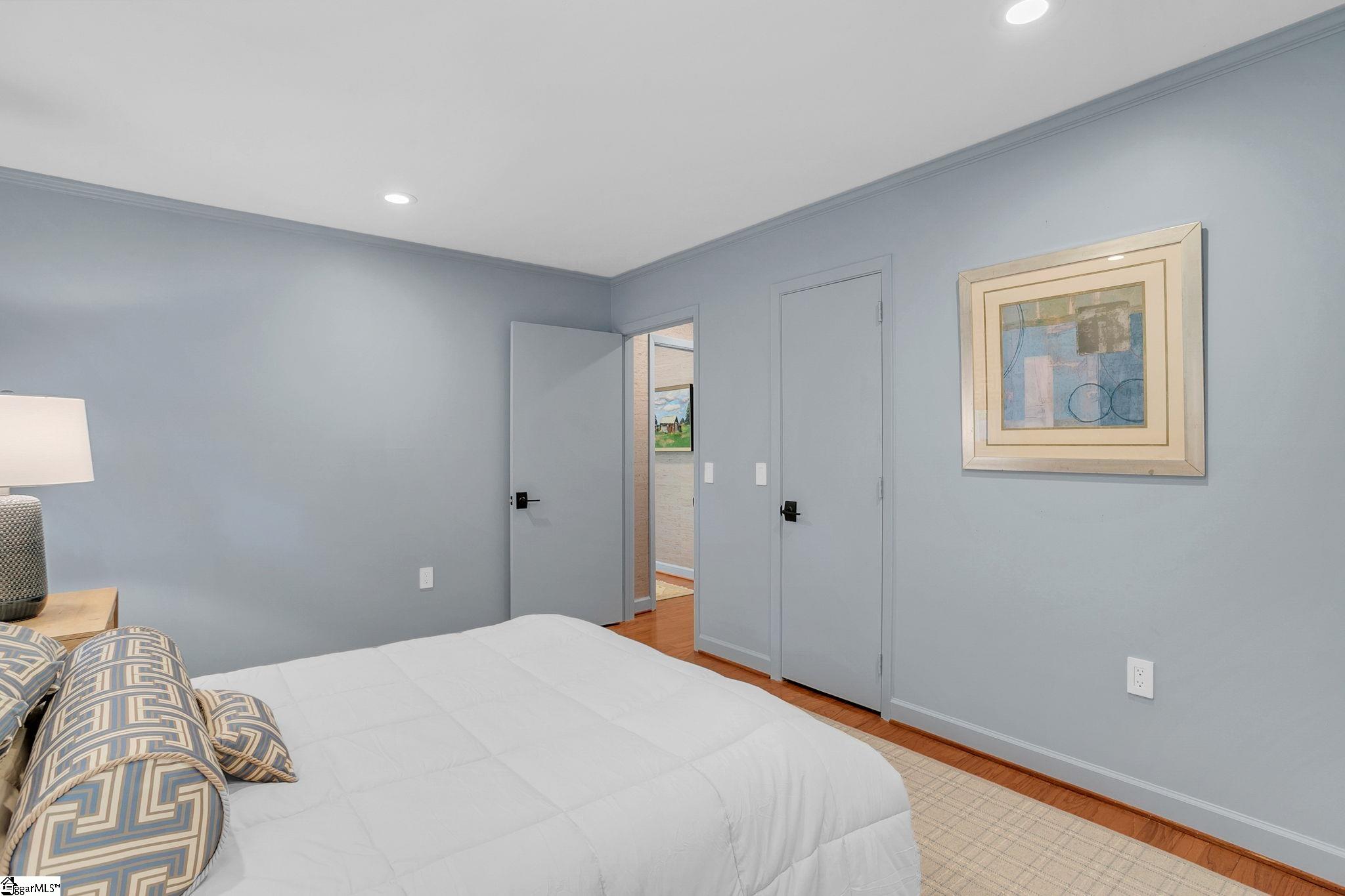 21 Knoxbury Terrace Greenville, SC 29601