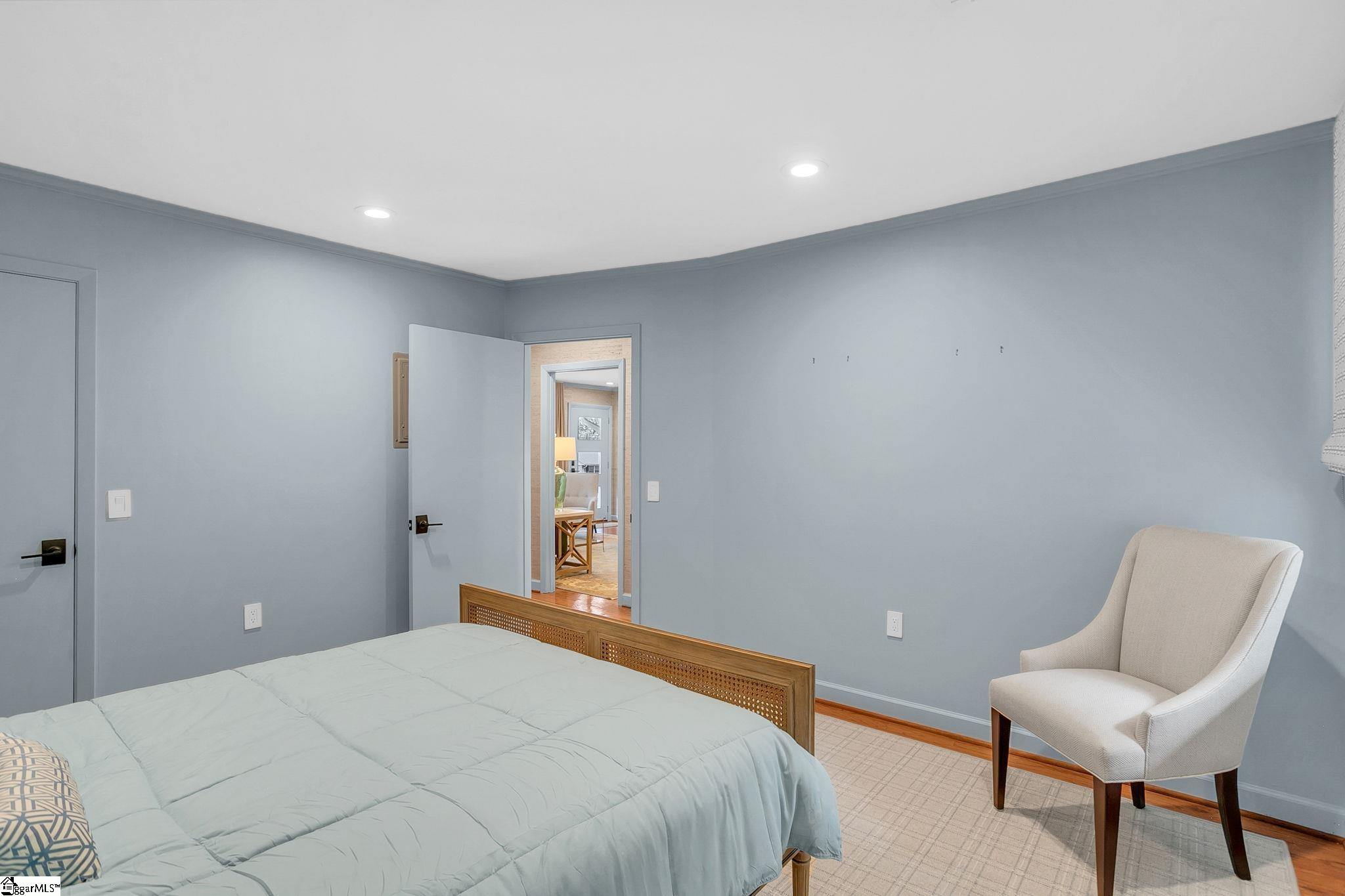 21 Knoxbury Terrace Greenville, SC 29601