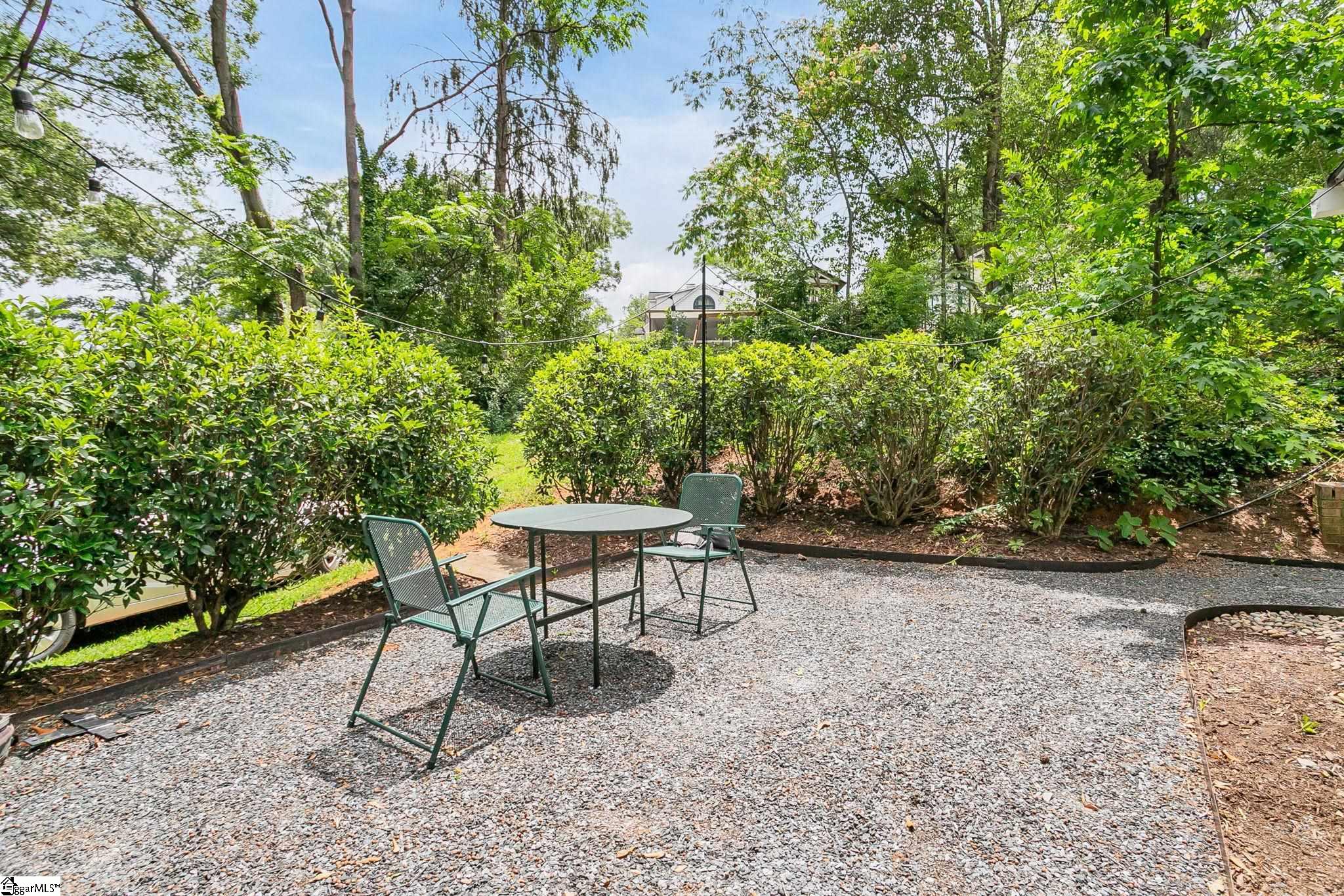 21 Knoxbury Terrace Greenville, SC 29601
