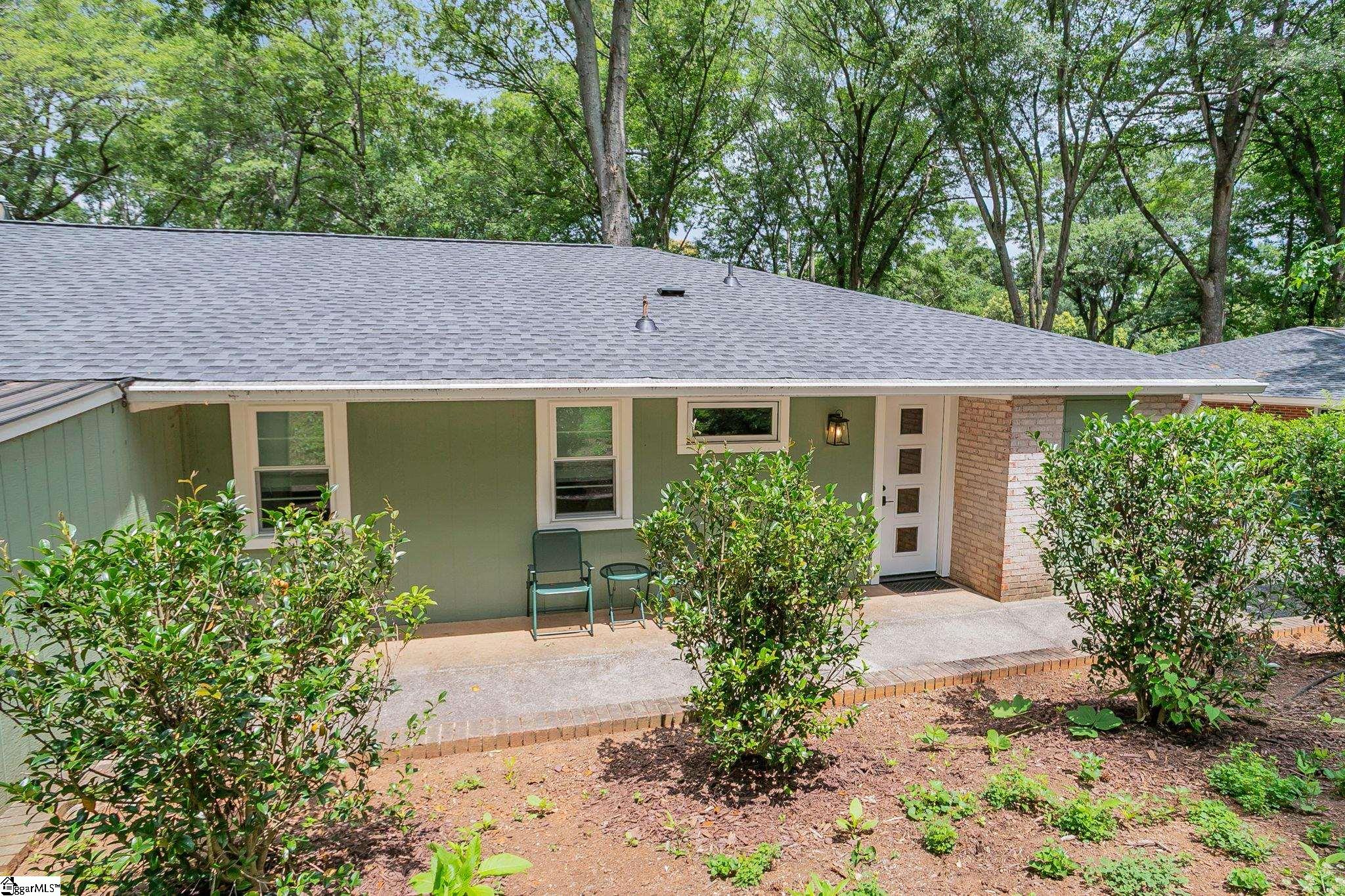 21 Knoxbury Terrace Greenville, SC 29601