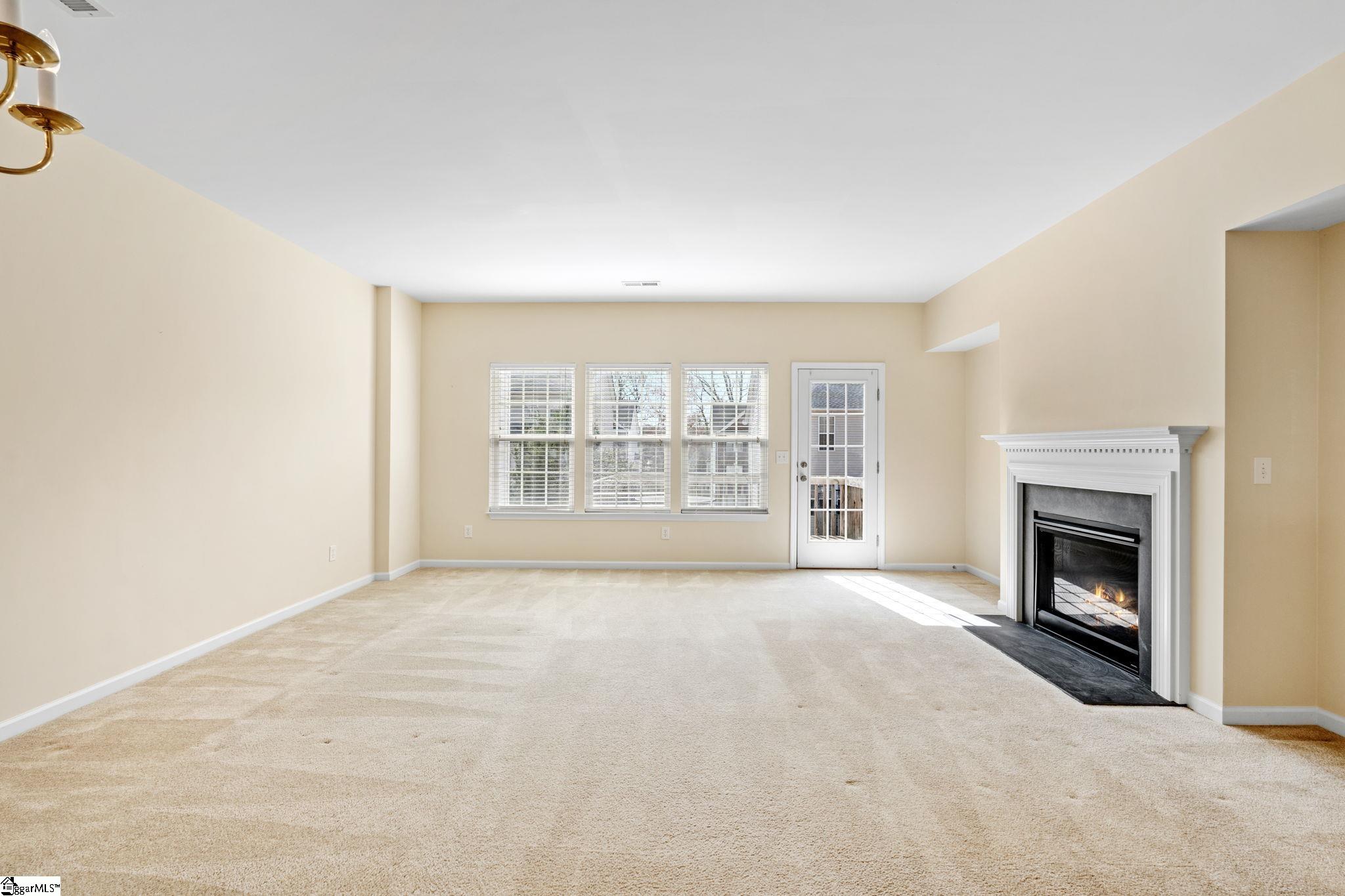115 Sylvan Oak Way Simpsonville, SC 29681