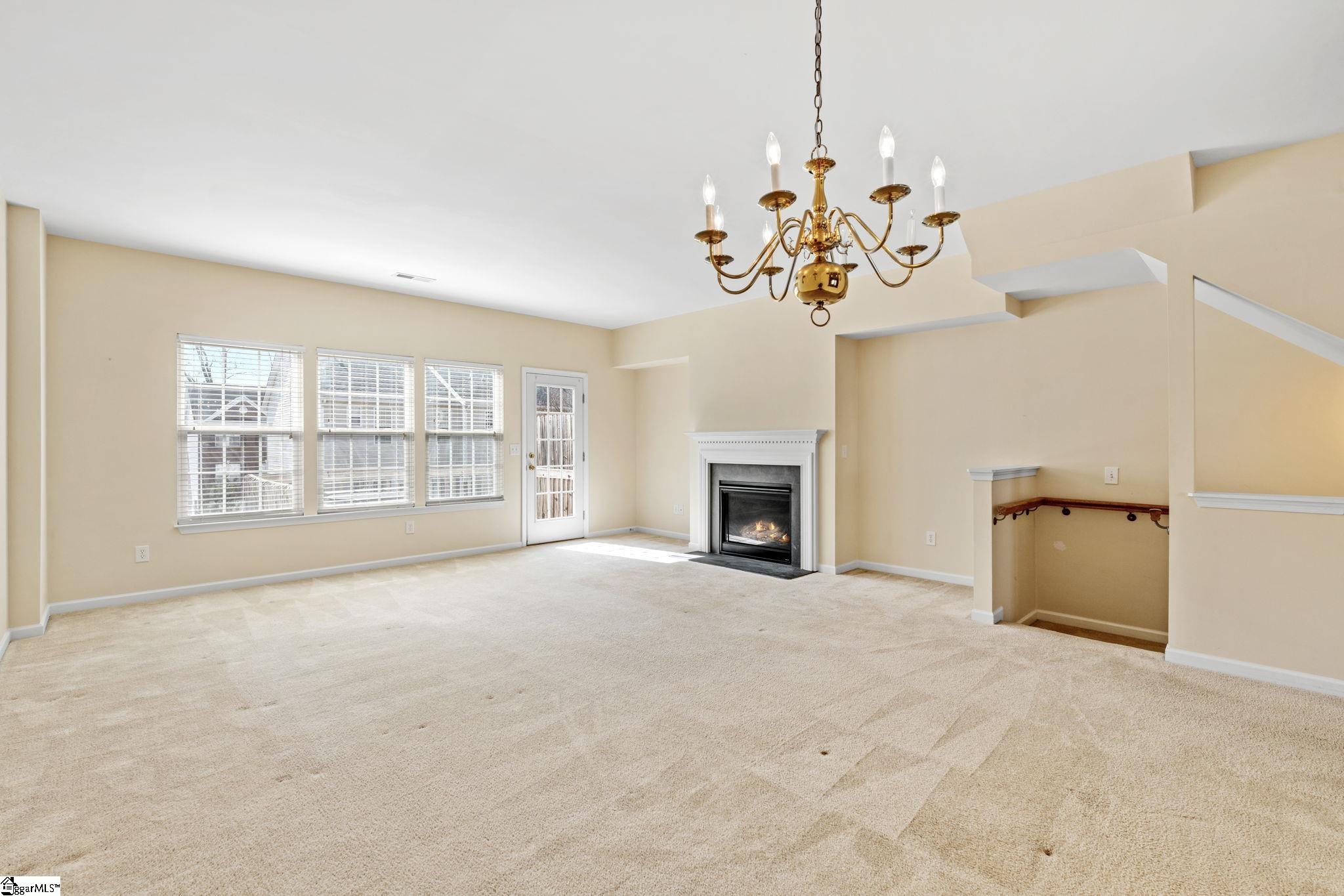 115 Sylvan Oak Way Simpsonville, SC 29681