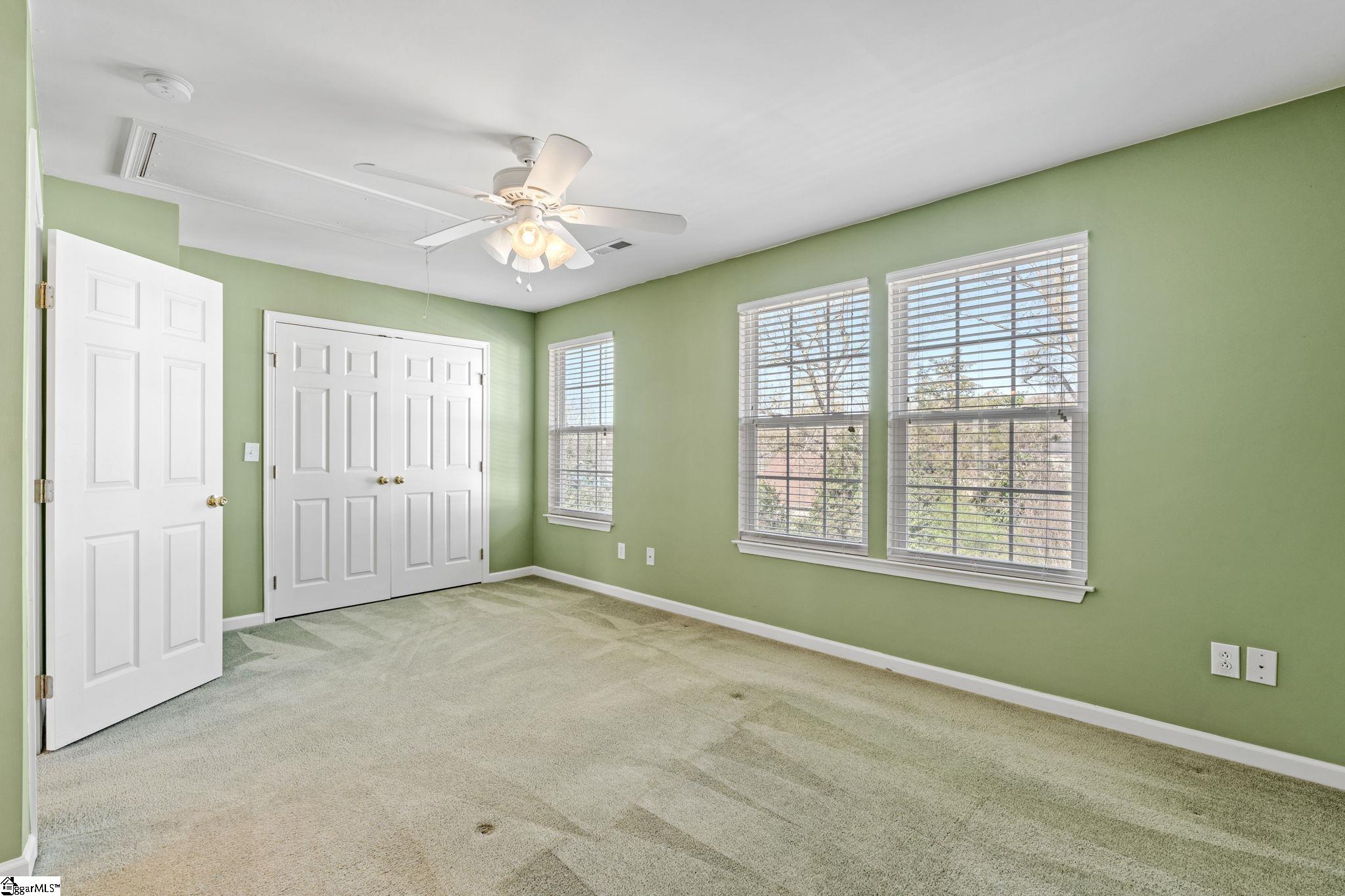 115 Sylvan Oak Way Simpsonville, SC 29681